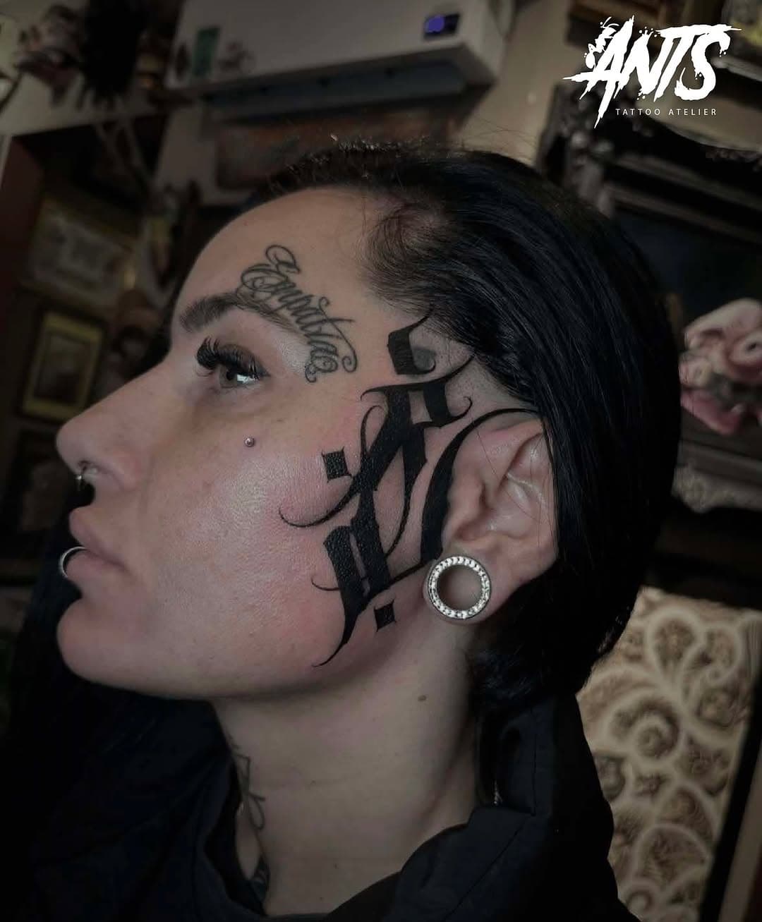 🐜 GUEST ARTIST 
@diegotattoo 
Lettering 13/15 Febbraio 📨 Info&App 
Direct message o ‭0719736830‬
Antstattooatelier@gmail.com #blackworktattoo #blackworkers #blacktattoo #brutaltattoo #blackworkart #blacktattooart  #anconatattoo #tattooancona #antstattooatelier #antstattoostudio #tattooartist #chesttattoo #lettering #lettringtattoo #letters #lovevetters #loveletter #lovelettertoitaly #darkletters #cicanotattoo #chicanotattoo #chicanolettering #chicano