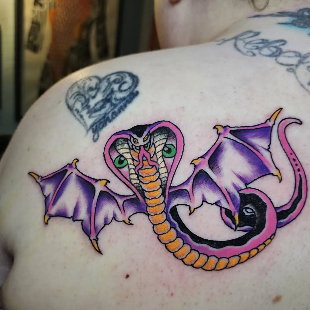 Another dice roll for karlyn :) 
She rolled bat snake so obviously we're doing a flying snake with bat wings! 
Man I love making these dice rolls :) if you'd like one please get in contact as they're super fun! 
.
.
#snaketattoos #battattoo #dicerolltattoo #traditionaltattooing #traditionaltattoo #cobratattoo