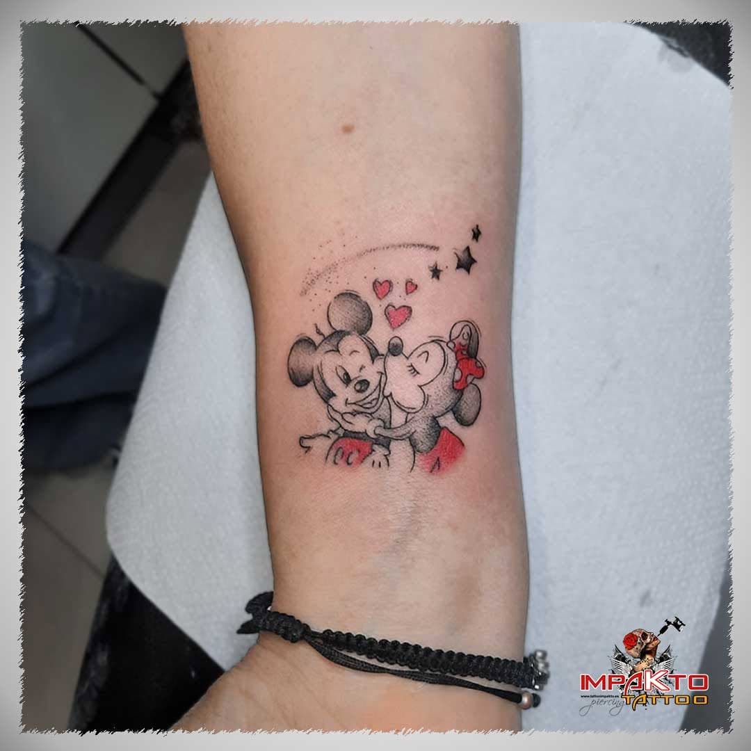 Un poquito de amor que pronto llega San Valentin! ;)
Visítanos en nuestro Estudio de Tatuajes en Roquetas de Mar.
.
.
.
.
.
.
 #tatuagem #tattoolife #studiotattoo #roquetasdemar #tattoo #tattooimpakto #tatuajespequeños #tatuajesmujeres #smalltattoo