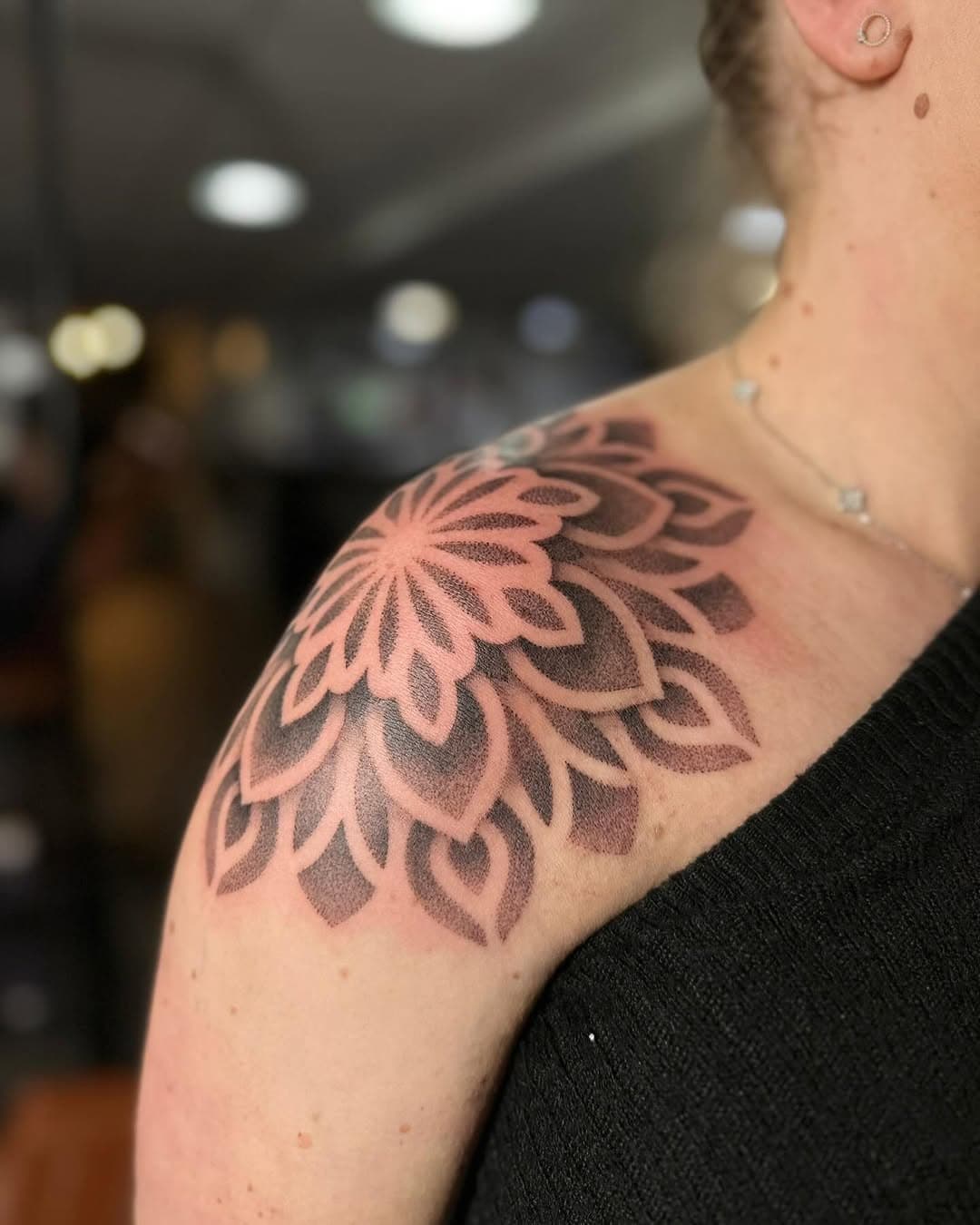 Some awesome mandala project is starting! #tattoostudiohooksink 

For information and bookings just send us a whatsapp to 06-40573186 and share your tattoo ideas. So we can make something awesome together.
 
Enjoy your evening! #seeyousoon

#tattoo #tattoos #dorpsstraatzoetermeer #netherlands #tattoostyle #mandala #mandalatattoo