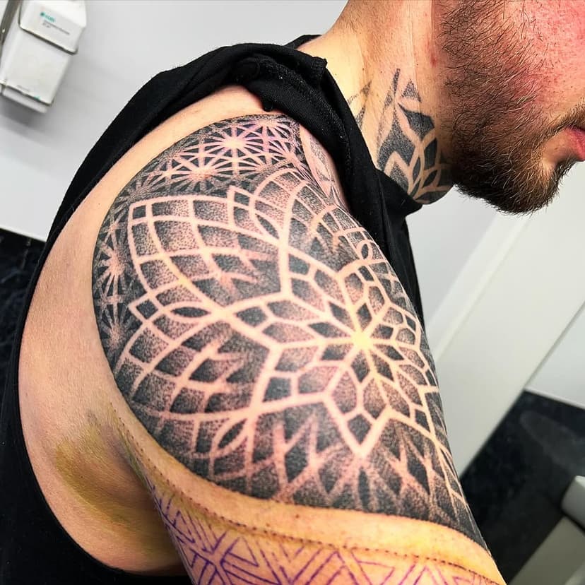 Very happy to be working on this sleeve for Scott today @studioxiiigallery #studioxiii @scottishtattooclub #edinburghtattooartist #dotworktattoo #mandalatattoo #geometrictattoo