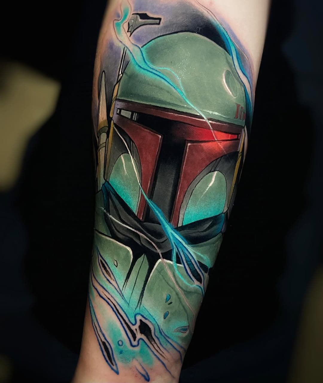 Mándalorian en @zoo_ink_tattoo 
Con materiales @sumuntattoo 
‼️ultima cita disponible esta semana en Cordoba viernes 31‼️
#tattoo #spaintattoo #madrid #madridtattoo #guest #guesttattoo #cordoba #cordobatattoo #sumuntattoo #zooinktattoostudio #starwars #starwarsfan #starwarstattoo #mandalorian #mandaloriantattoo #disney #disneymandolorian #colourtattoo #kwadron #eternalink