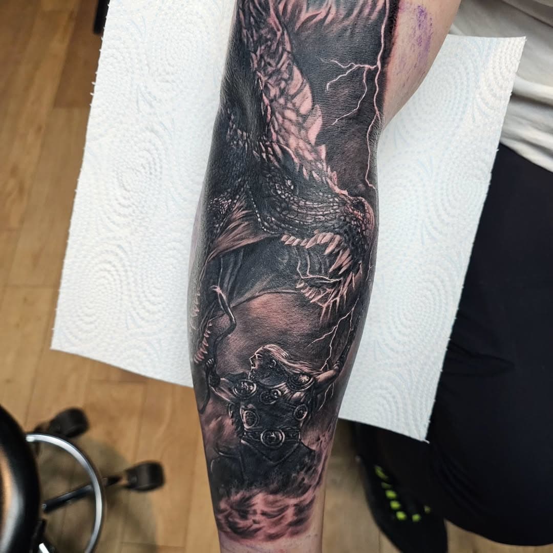 Continuation on Viking sleeve for @greeeegsy

Done at @holyskulltattooedinburgh with @inkdoctortattoo

#holyskulltattooedinburgh #dominikaszymczyktattoo #tattooartist #totaltattoo #tattoo #ink #tattooart
#Edinburgh

Viking tattoo, forearm, tattoo, ink