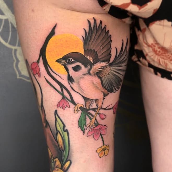 #blutkunst #blutkunsttattoo #blutkunstfreiburg #freiburgtattoo  #freiburgliebe #whatthefreiburg #neotrad #neotraditionaltattoo #colorfulltattoo #birdtattoo #flowertattoo