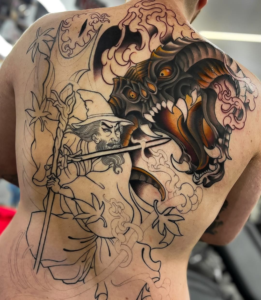 Chipping away at this ongoing LOTR back piece 😁 would love to work on more Japanese themed back pieces. Send me your ideas! 
.
.
.
.
#lotr #lotrtattoo #balrog #balrogtattoo #neojapanese #neojapanesecollective #backtattoodesign #gandalf #gandalftattoo #uktattoos #uktattooer #neotraduk #blackpooltattoo