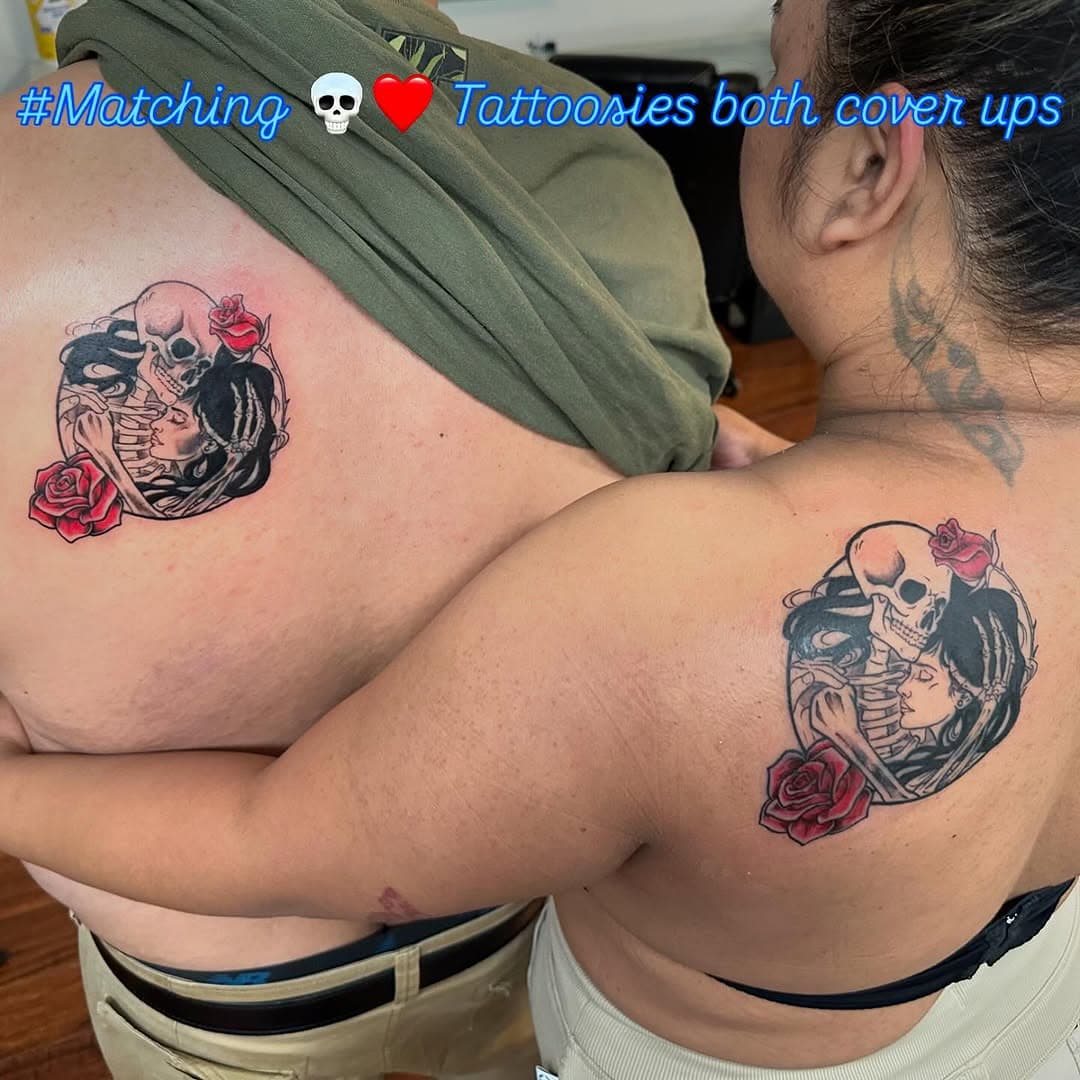 Skeleton Love couple cover-up Tattoos by @conorsinkandart 

#PartyLikeARockStar #ItHurtsToBeBeautiful #permanentInk #TattooNation #JustALittlePrick #ThanksForTrustingMeWithYourSkin #LetsHaveFunWithIt #ItPutsTheLotionOnItsSkin #permanentSkinArt #lookWhatIDid #LetsMakeArtTogether #WeAppretiateYou #LetsGoToHawaii #ItDidntHurtThatBad #RockStarHawaii #TattooFromHawaii