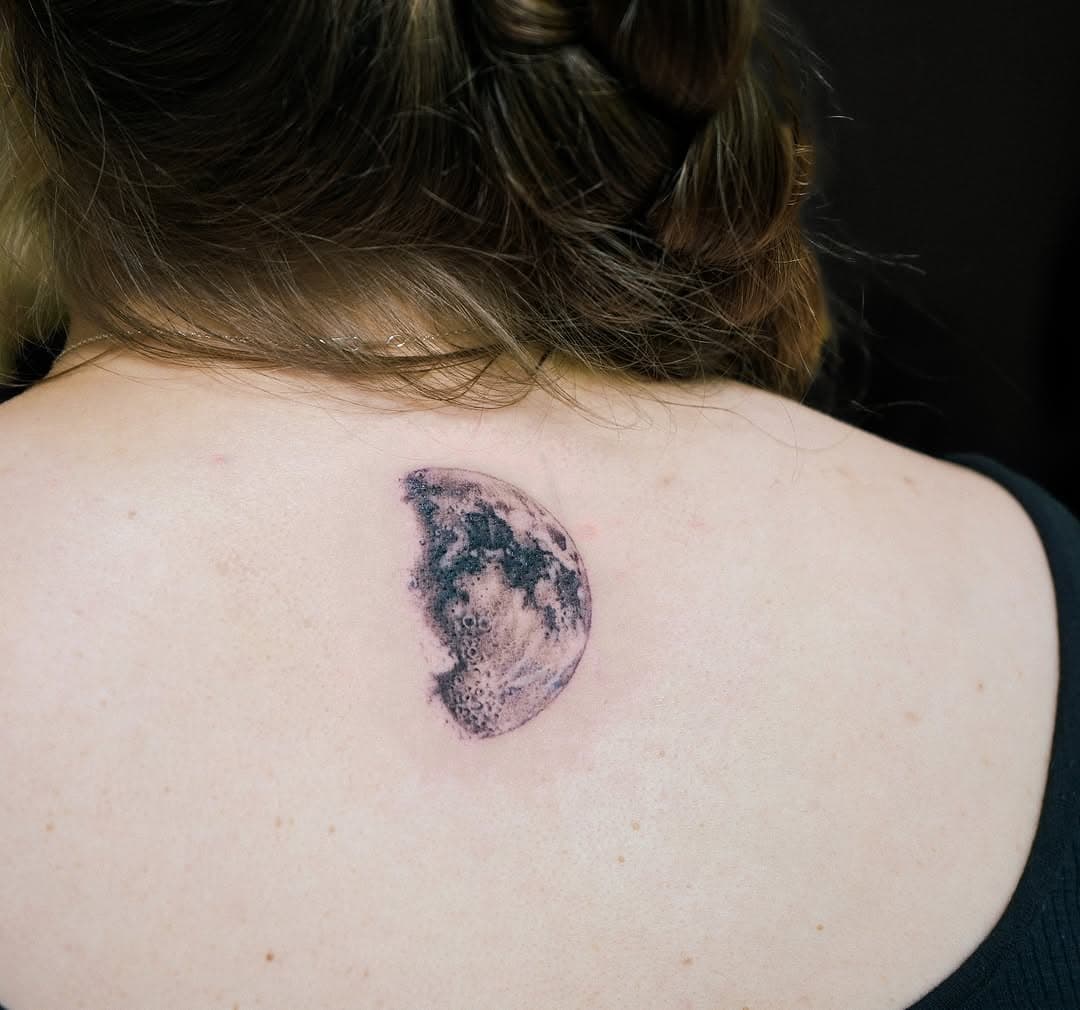 Crescent moon 🌙 Thank you!
.
.
.
.
.
#tattoo #ink #inked #fineline #finelinetattoo #blkttt #tttism #inkspiration #tattooideas #tattoodo #newyorktattoo #radtattoos #tattooinspiration #inkspiring #nyc #seattle #seattletattooartist #seattlefinelinetattoo #seattlefineline #TATTOODO #radtattoos #crescent #crescentmoon #crescentmoontattoo