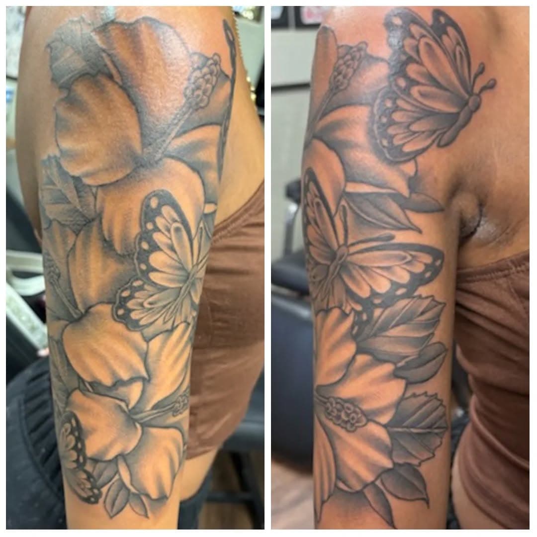 #flowertattoo #hibiscus #butterfly #butterflytattoo #butterflies #blackandgrey #blackandgreytattoo #lakeside #lakesidetattoo #lakeside_tattoo