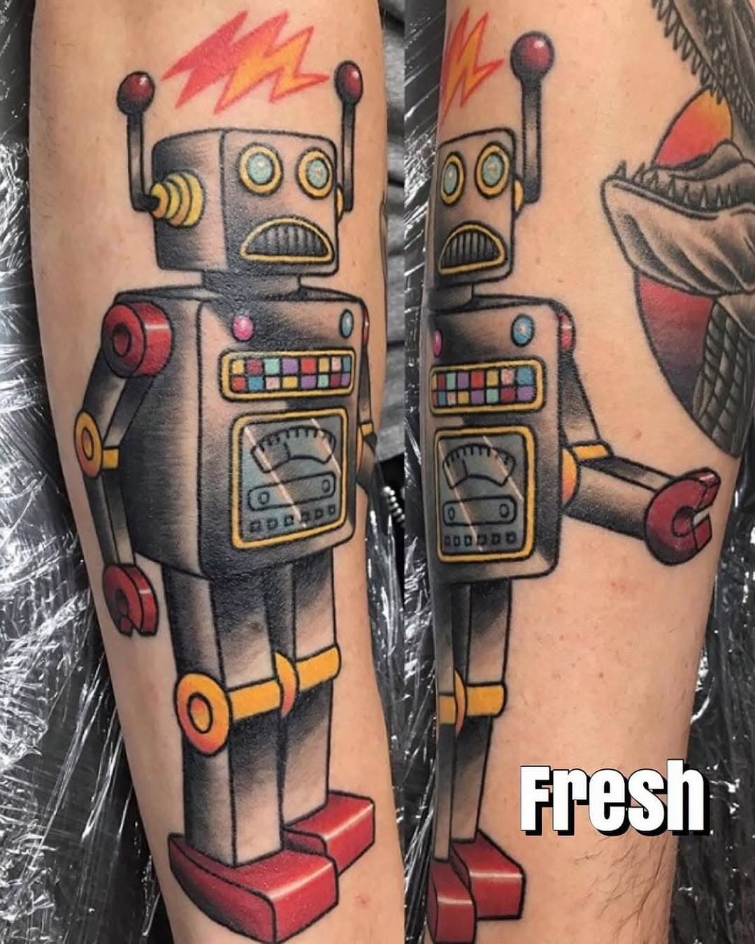 Still an absolute favourite from a while back. Done here at  @wiseguysink by Gav @wastedandwounded #vintage #toy #robot #fresh #healed #tattoo #wastedandwounded #wiseguysink