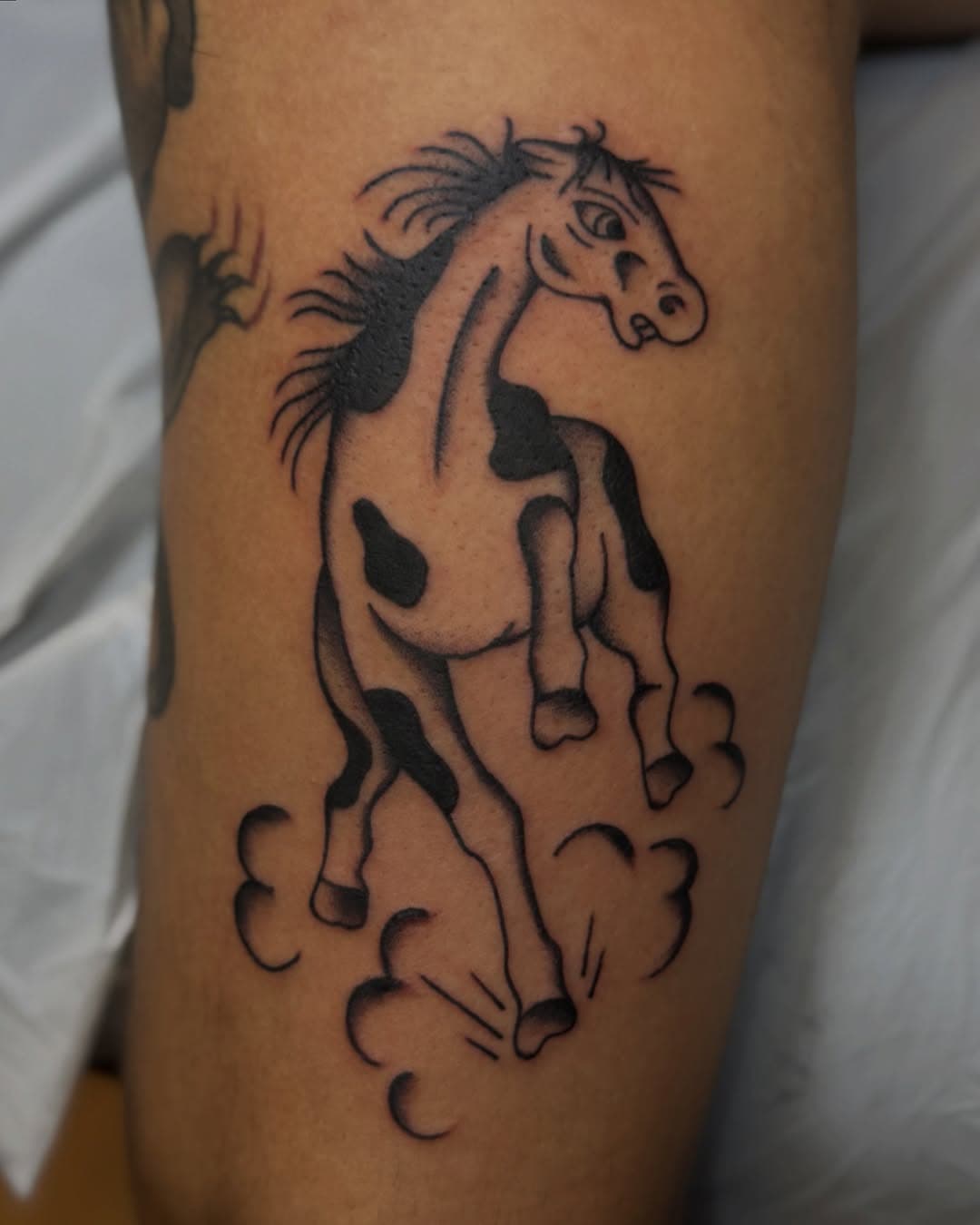 Walk in yesterday for Izaiah! thanks so much for coming in :) more time this week for walk ins! pop on by!! 
.
.
.
.
.
.
#tattoo#tattoos#horsetattoo#horsetattoo#traditionaltattoo#americantraditional#traditional#classictattoo#oldschooltattoo#blackworktattoo#nelson#nelsontattoo#vancouvertattoo