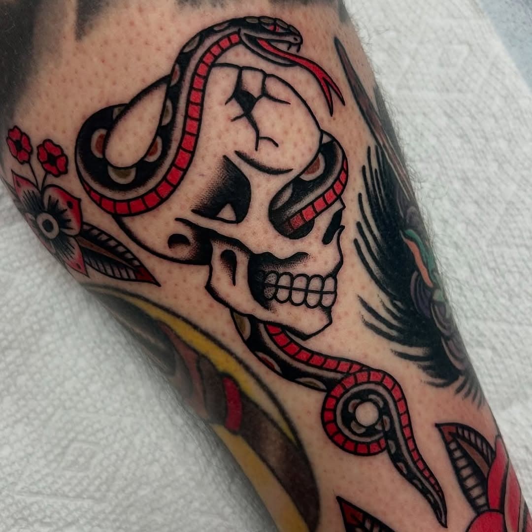 Skull and snake by @jontalvo !!!