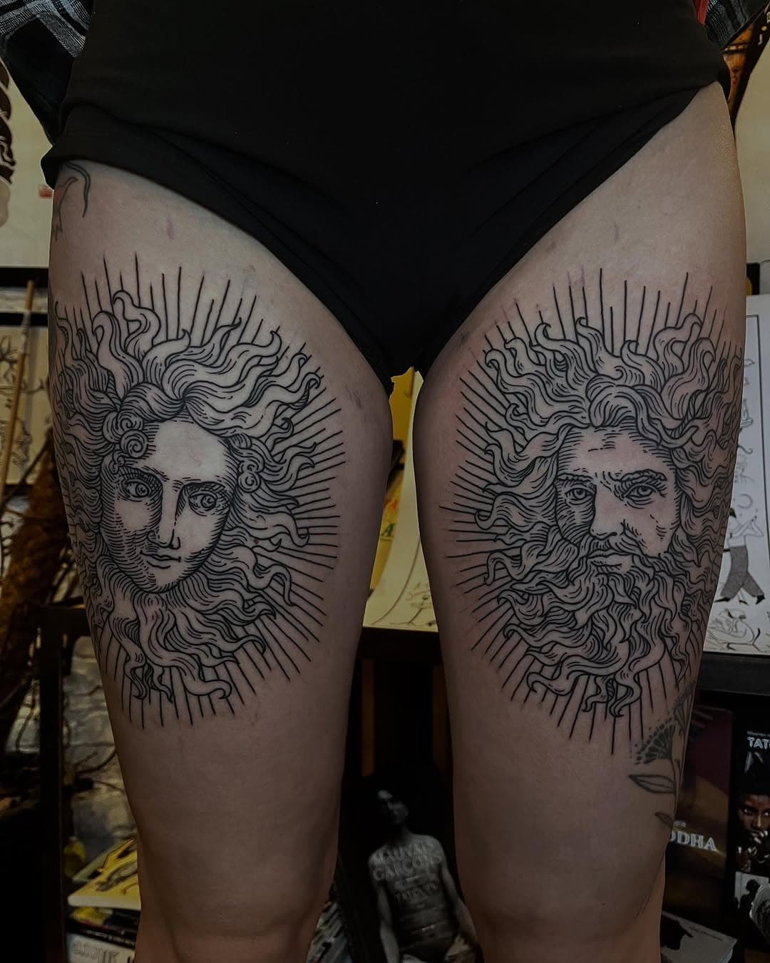 Merci Emilie pour les projets!

 Info/booking: sashimitaktattooing@gmail.com 

@anomaly_paris 

……………………………………………………………………………….. 

#engraving #engravingtattoo #woodcut #woodcuttattoo #sun #suntattoo #paris #tatouage #soleil #linework #lineworktattoo #blackwork #blackworktattoo