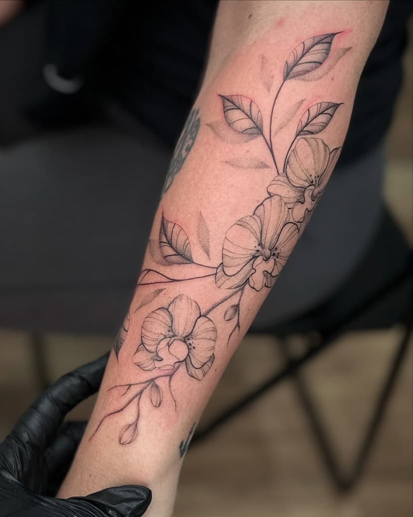 Cioè che amo fare di più 😍 le mie amate foglie ♥️
.
#tatuajes #tatuagem #tatuagemfeminina #tatuaggio #tatuaggi #tattoo #tattoos #leaftattoo #foglietattoo #orchidee #orchids #orchidtattoo #flowertattoo #romatattoo #tatuatoriitaliani #tatuatoriroma #tatuatoriromani #roma #ostialido #besalytattoo