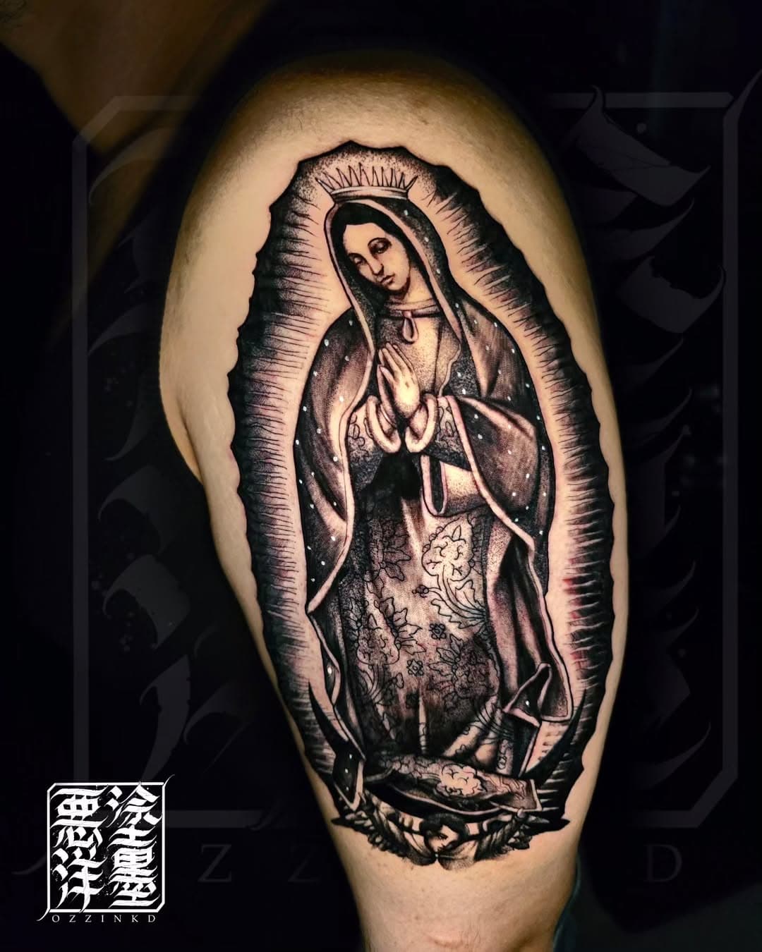 • Virgen de Guadalupe •

Ya soy 90% un tatuador, al fin después de casi 8 años tatuando hice mi primera virgen, solo me falta san pedro y tendré el placer de decir que soy un tatuador 100%

Pieza que se fue hasta Alemania para @xcantos.hh

#blackworktattoo #guadalupe #ozzinkd