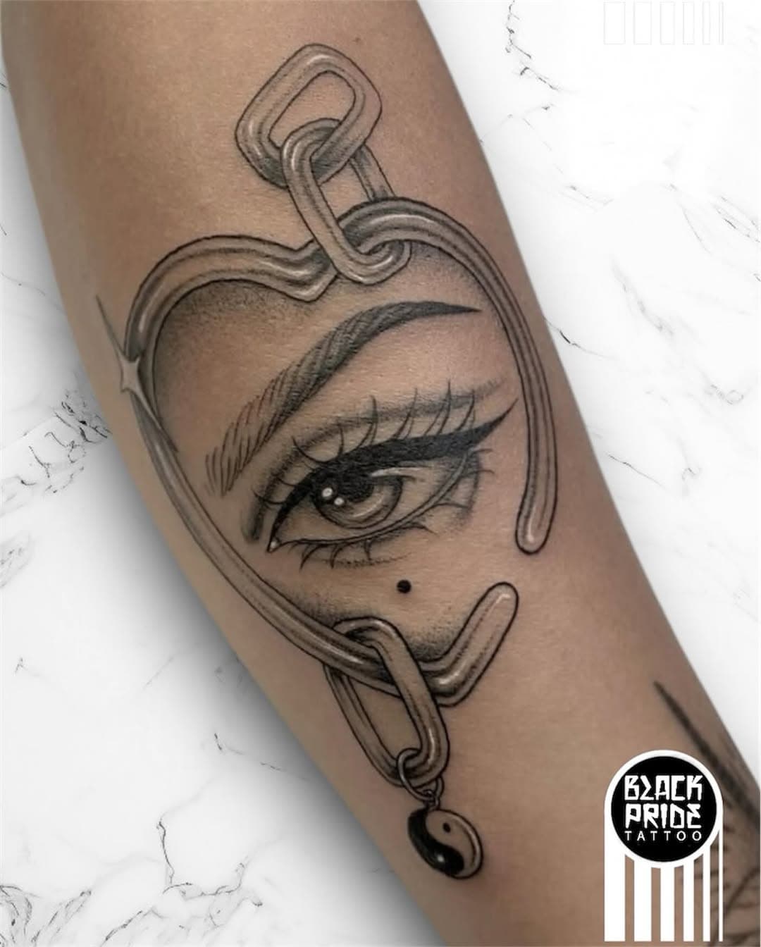 👁️•Trabalho da artista @angelicatattoos_ ✨🖤

Entre em contato com o @blackpride.tattoo para orçar a sua tattoo!

Estamos na Avenida Paulista - São Paulo/SP, próximo ao Metrô Consolação.