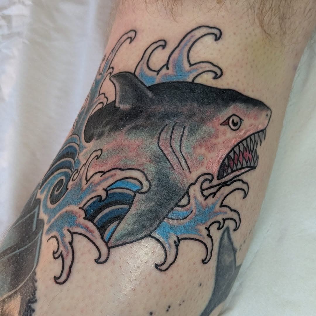 Don't tend to get asked for as much colour stuff these days, but I'm always up for it, especially if you want something cool like a shark! Cheers Will!