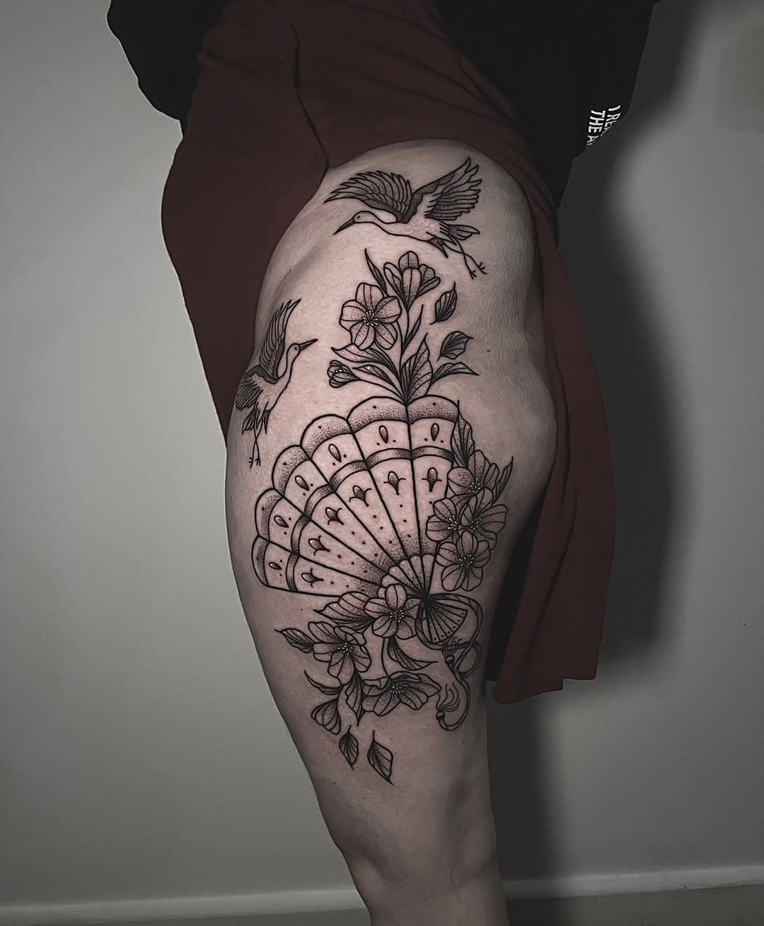 Obsessed with how this custom design turned out today for @tatianahillson 💘 more like this please 🥺🫶🏻 #tattooapprentice #tattoodesign #fantattoo #cherryblossom #tattooartist #stippletattoo