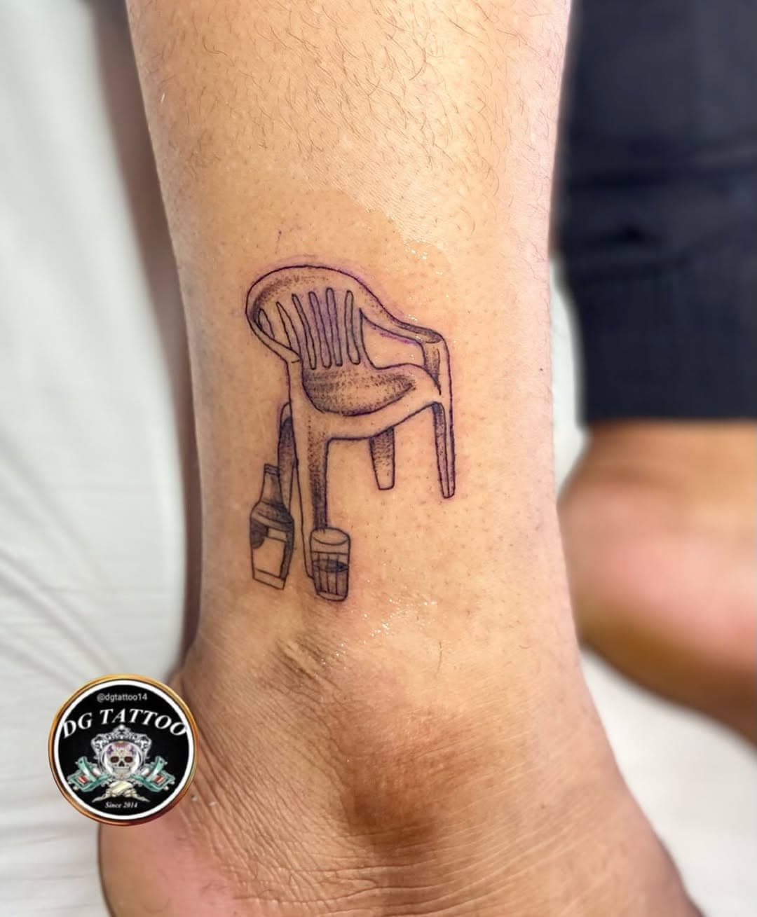 Tattoo cervejeiro no tornozelo 
Studio: @dgtattoo14 
Maceió-AL  Centro
Aceitamos cartões de crédito, débito e pix 
.
.
.
.
.
.
.
.
#tattooart #tattoobrasil #tattoobr #tattoobrazil #tattoocerveja #tattoomasculina #tattooideas #dgtattoo14 #maceio #alagoas #maceió #maceioalagoas