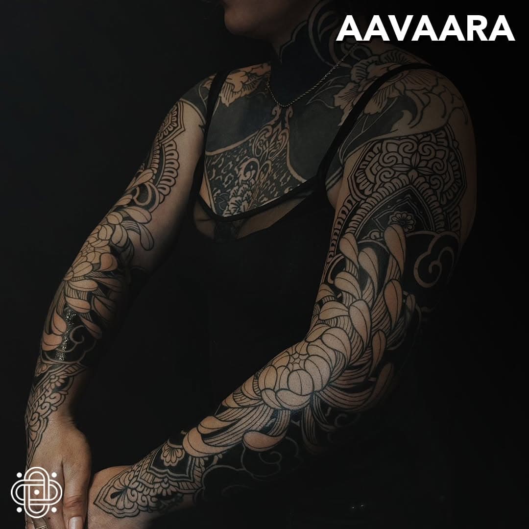 ✺ RESIDENTE ✺  @_aavaara_ 

Contact / infos et prise de rendez-vous directement sur l’Instagram @_aavaara_ !

.
.
.
.
.
.

#toulousetattoo #tattootoulouse #toulousetatouage #tatouagetoulouse #bouzilledeluxe