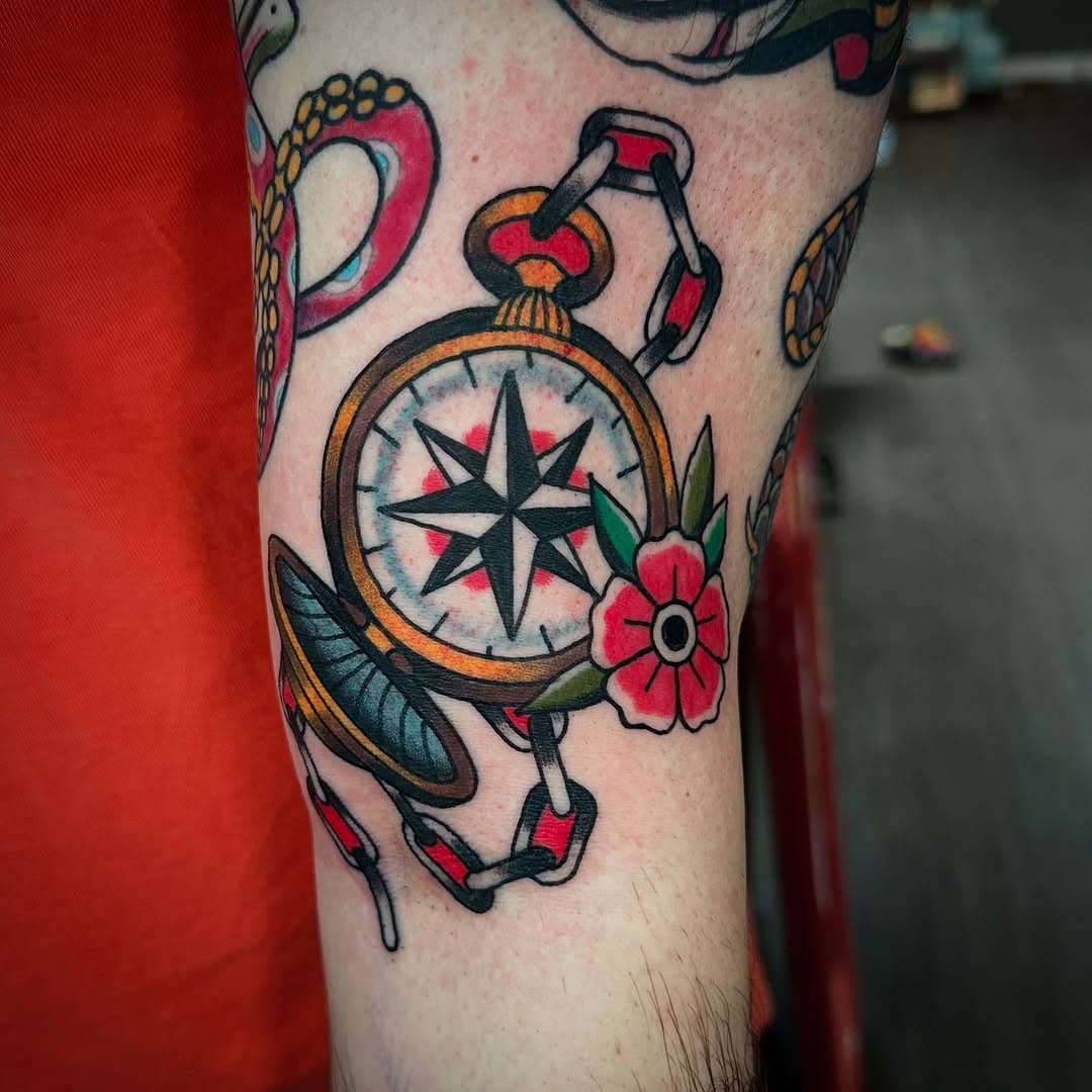 Added a compass to the top half of Kyle’s arm. 1/2 down, 1/2 sleeve to go. 
#traditionaltattoo #compasstattoo #boldwillhold #chattanooga #chattanoogatattoo