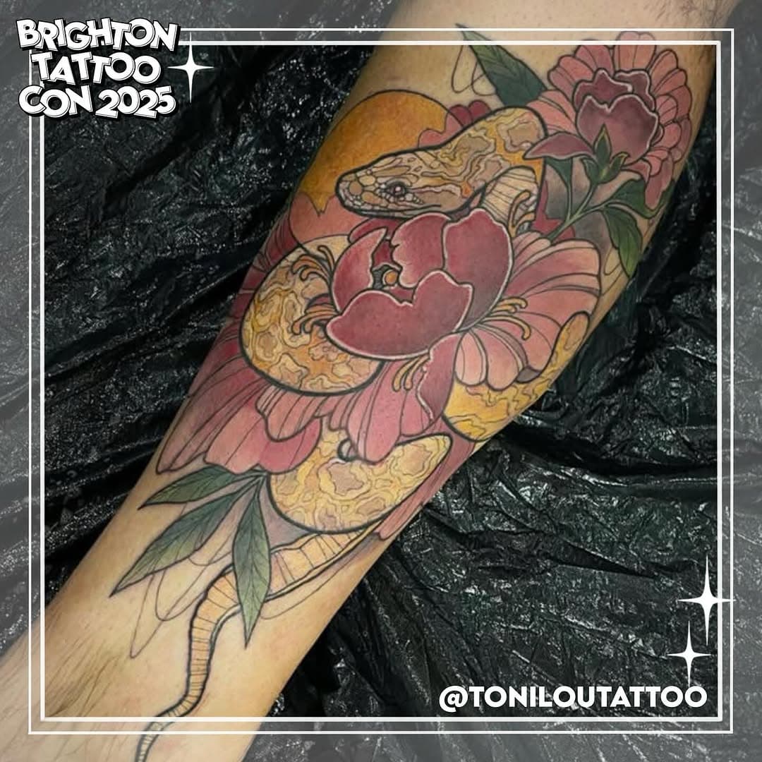 Lovely work by @toniloutattoo who joins us at BTC25 🐍