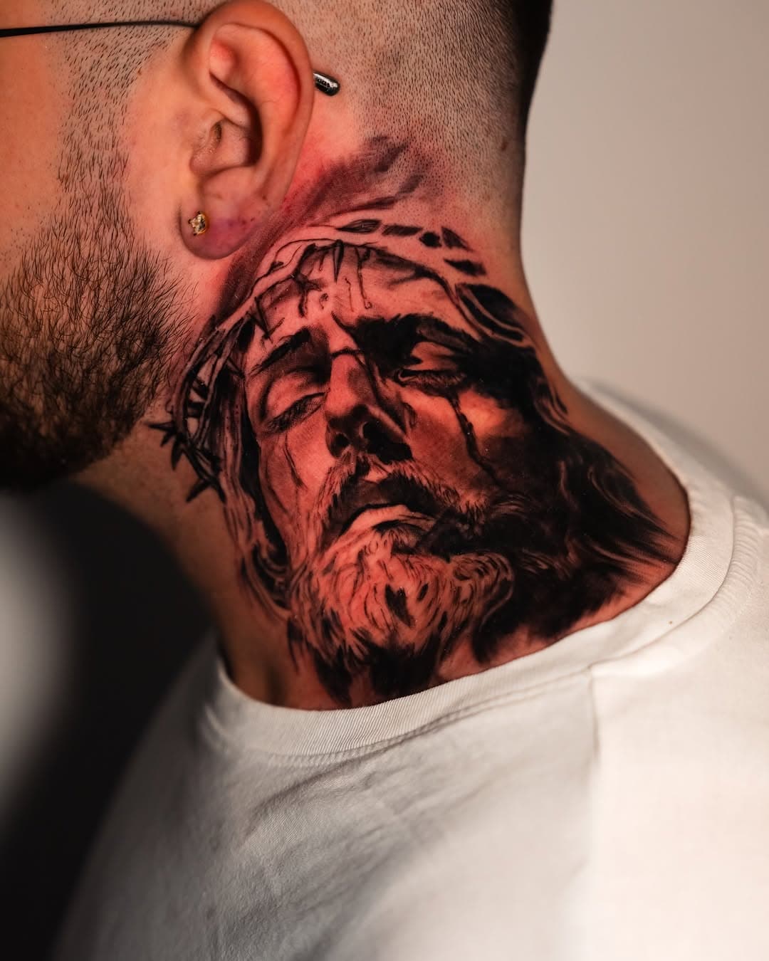 #blackandgrey #tattoo #bishoprotary  #art #jesus  #jesuschrist #realism #realistictattoo #bngtattoo #tattoosofinsta #tattoolovers #thefamilink  #chicanotattoo #instatattoo #inkedboy #tattoos #bestchicanotattoo #morktattooparma #parma #pantheraink #inkpassiontattoo #barbertds #religioustattoo #tattooitalia #igtattoo