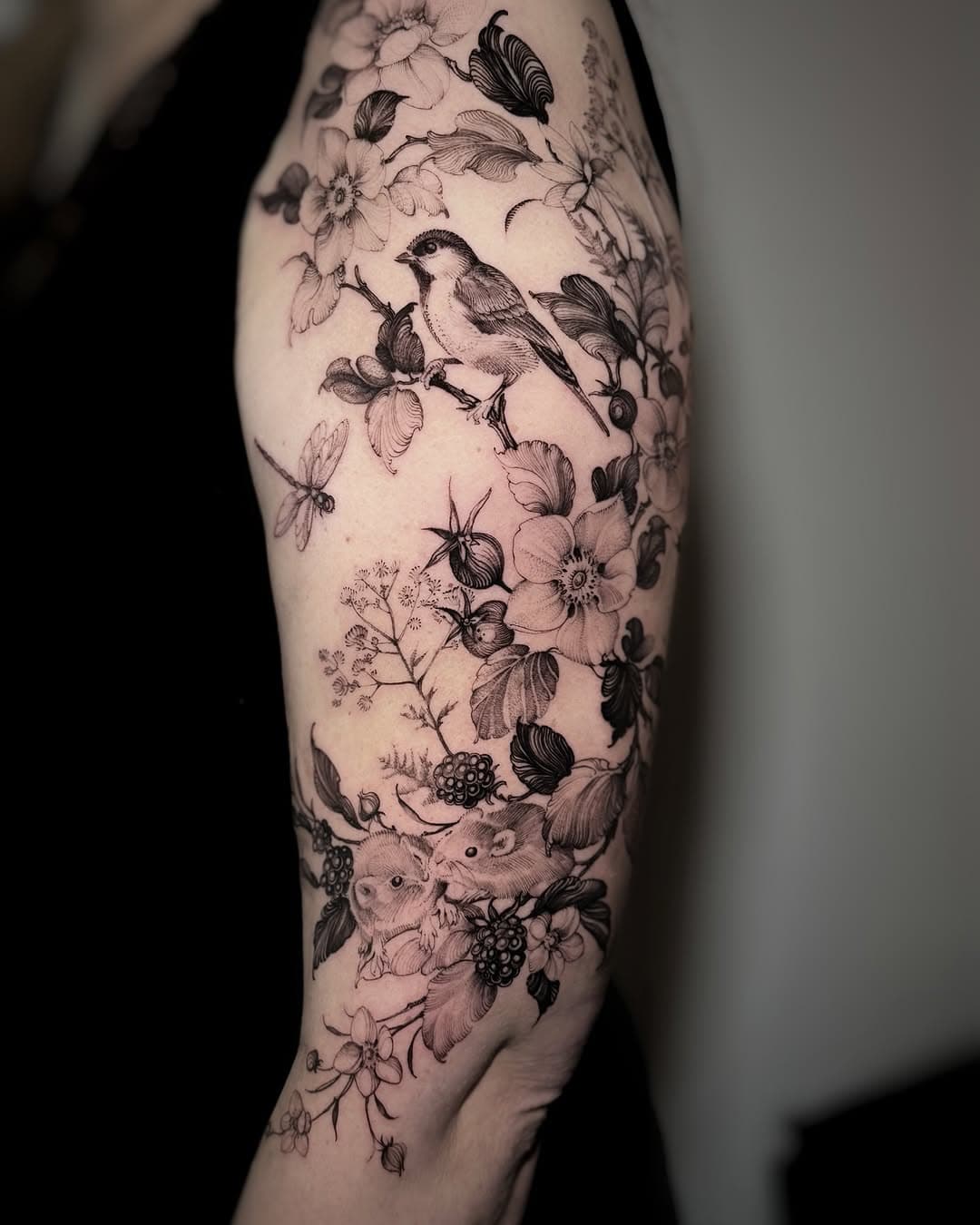 Are you into black and grey botanical tattoos? 
Here’s I present you one ☝️ this tattoo is first tattoo of my client and se goes for big one 🤩🙀🙀 so brave ! 
I love creating intricate and detailed designs that capture the beauty of nature. 
If you’re looking for a unique and eye-catching tattoo, please get in touch!

Whether you have a specific design in mind or need help brainstorming ideas, I’m happy to collaborate with you to create the perfect tattoo. I’m also experienced in cover-up tattoos and can help you transform an old tattoo into something new and beautiful.
We can discuss your ideas and create a custom design that you’ll love.
Quick reminder in Poland 🇵🇱 I work at @xy_studio_ 
In Germany you can find me at @rockthecoasttattoo 🇩🇪
#blackandgreytattoo #botanicaltattoo #tattooartist #customtattoo #coveruptattoo #tattooideas #tattoodesign #ink #art #bodyart”