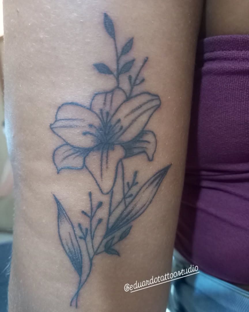 Tatuagem flor de lírio 💉🌺

Obrigada pela confiança 🙏🏼💉

Orçamento Chama diret ou link WhatsApp na bio!
@eduardotattoostudio