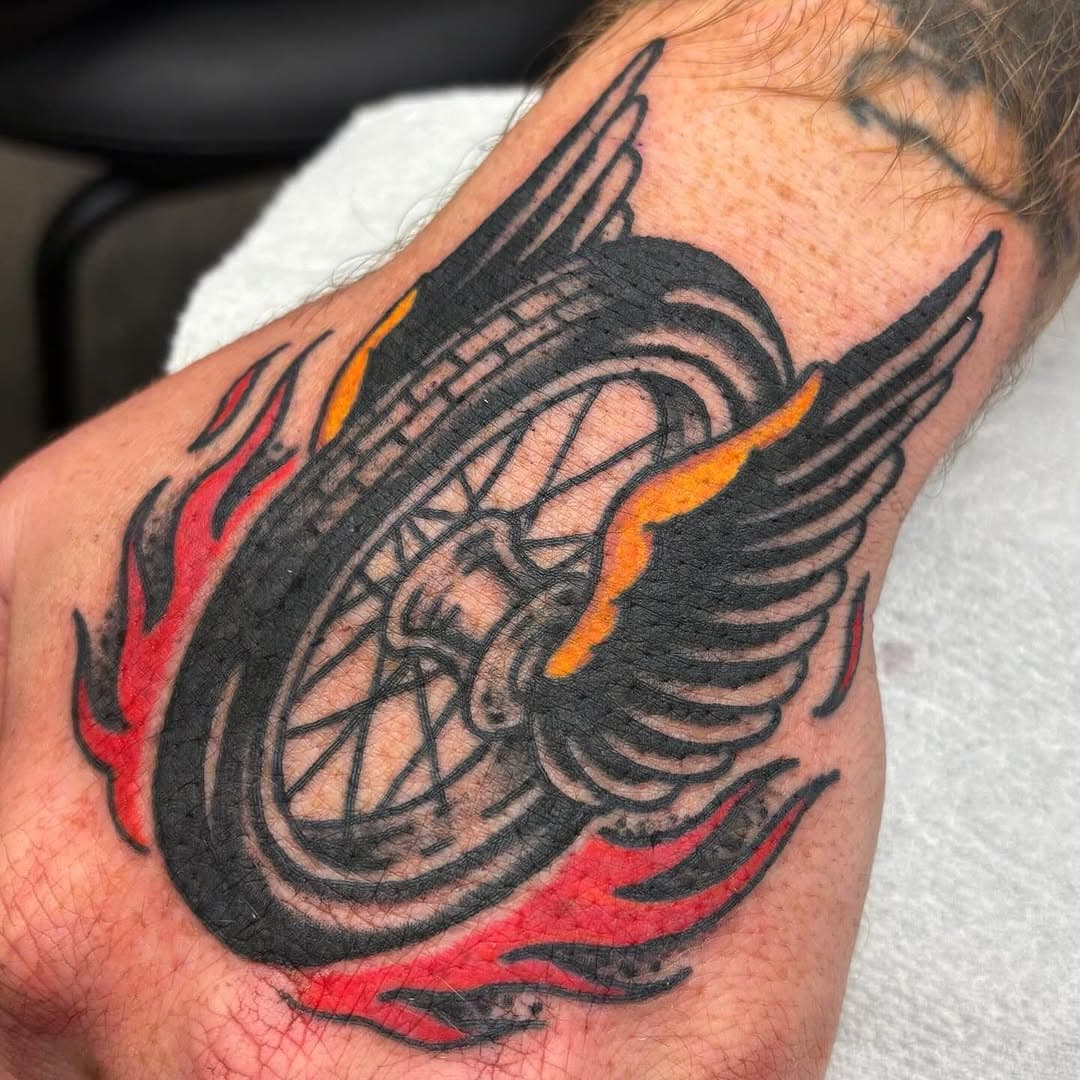 Thank you @seanthefiend! 🏁 

#torchtattooshop #anaheim #tattoo #traditionaltattoo #orangecounty #orangecountytattoo #bright_and_bold #americantraditional #tattoosnob #tradworkers #oldlines #americanatattoos