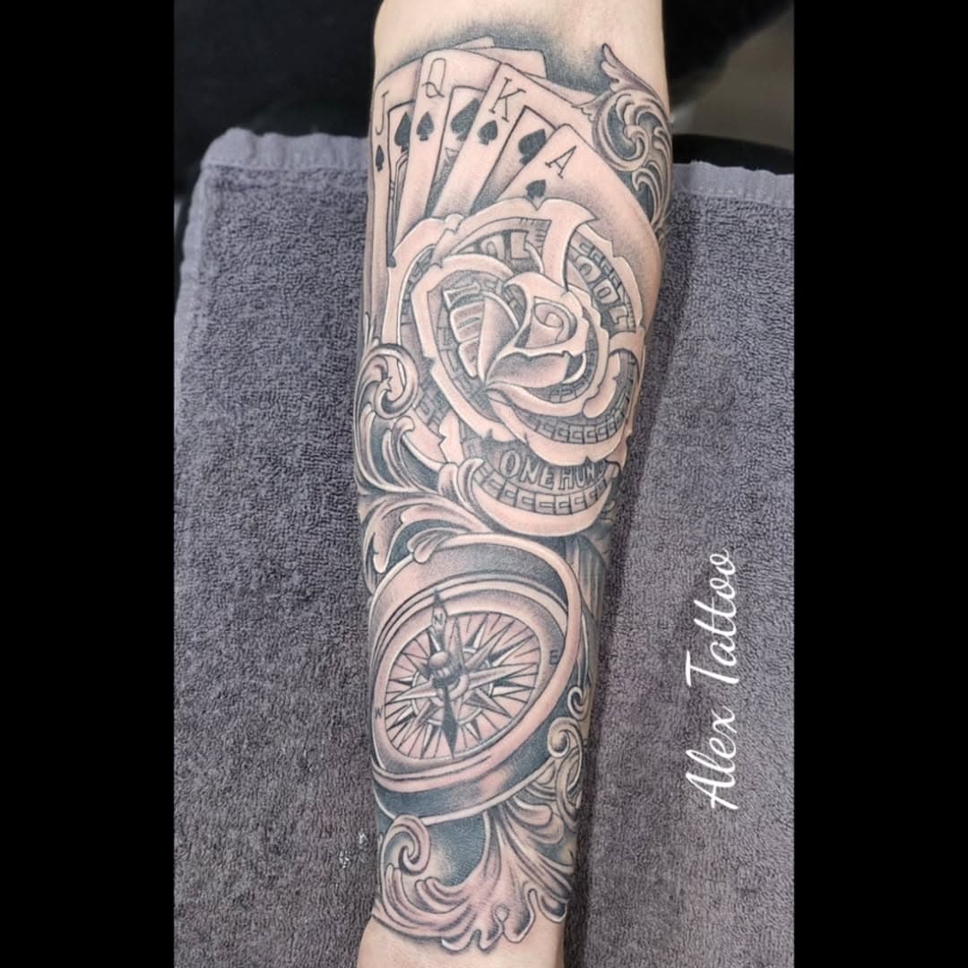 [v] #tattoo #alextattoopiercing #fuckcorona #tätowiert #tätowierung #mainburg #inkedman #inkedgirls #tattoofürfrauen #tattoolife #tattooideas #blackandgray #colortattoo#eternalink #tattoolove #tattooinspiration #amazingtattoo #ink #inked #tattooflash #tattooartist #animaltaoo #tattooart #mandalatattoo #blumentattoo #armtattoo #rückentattoo #tiertattoo