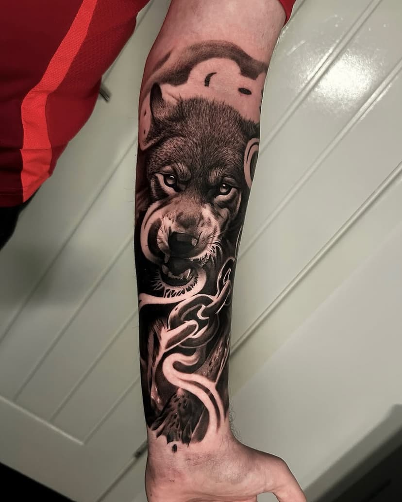 Who doesn’t love a good wolf tattoo? 🐺 

Done at @artemis_tattoo_studio 

@kwadron @butterluxe_uk @empireinks 

#wolf #wolftattoo #wolftattoos #blackandgreyrealism #armtattoo #halfsleevetattoo #halfsleeve #tattooartist #manchestertattooartist #animaltattoo #animaltattoos