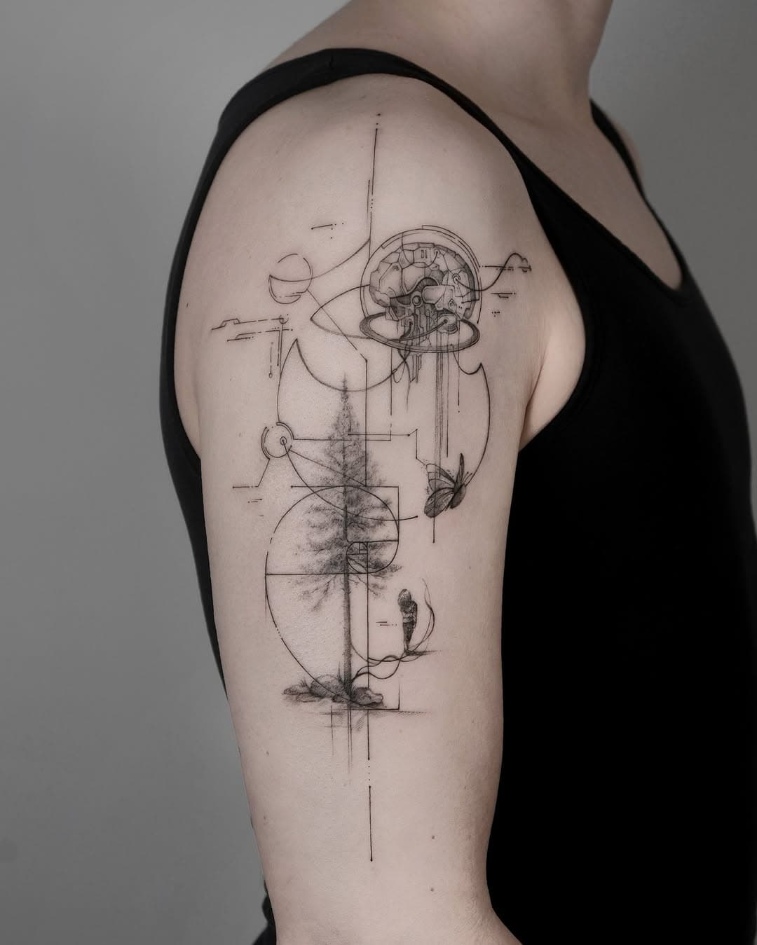 Special project for Janika: a mix of organic and mechanical elements, blending dystopian contrasts with the theme of metamorphosis 🦋
⠀
.
⠀
#tattoo #tattooideas #geometrytattoo #dystopia #tattooinspiration #tattooart