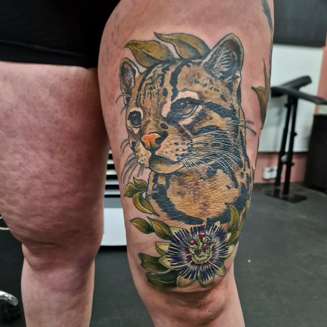 Some stil images of this one as the algorithm apparently hates my reels! Hard to get good pics as it was super swollen and sore. 

Done using @inkdoctortattoo products 

#neotradanimaltattoo #tradanimaltattoo #animaltattoo #cattattoo #wildcattattoo #wildcat #tattoo #tattooinspo ##tattoodesign #tattoosofinstagram #tattoooftheday #doncastertattoo #doncastertattoostudio #traditionalartist #southyorkshiretattoo