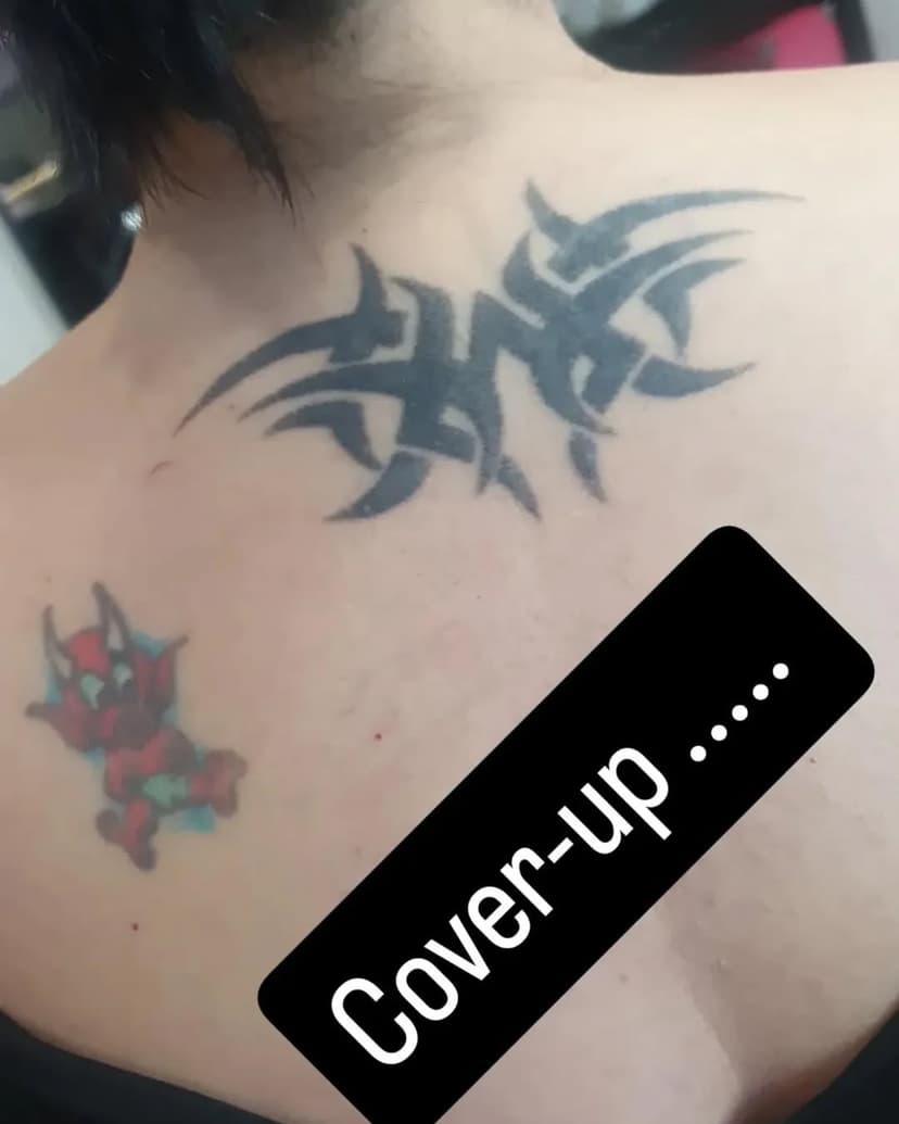 Made a great start on this Cover-up last week 🙌
Looking forward to the next session...
Thanks as always for the trust 🙏 
..
Work in progress...
..
.
#norse #viking #coveruptattoo #tattoo #tattoart #tattooartist #Manchester #blackandgreytattoo #facetattoo #photography 
..
.