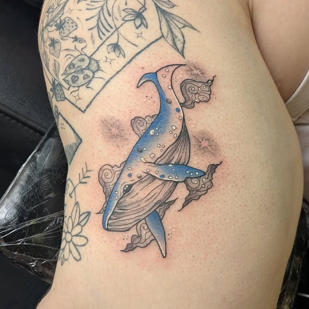 I got to turn one of my lil illustrations into a tattoo and I really enjoyed it! 🐳 It was so fun to add a bit of blue throughout, more like this pleease! Thank you for the trust lovely 🤍

#juniortattooartist  #tattooflash #tattooflashsheet #availableflash #availabletattoo #tattoodesign #flashday #blackandgreytattoo #stippletattoo #dotworktattoo #finelinetattoo #tattoo #tattooing #femaletattooartist #instagood #tattoosofinstagram #doncastertattoo #yorkshiretattoo#funtattoo #floraltattoo
#leafytattoo #naturetattoo #delicatetattoo #colourtattoo #whaletattoo #whimsicaltattoo