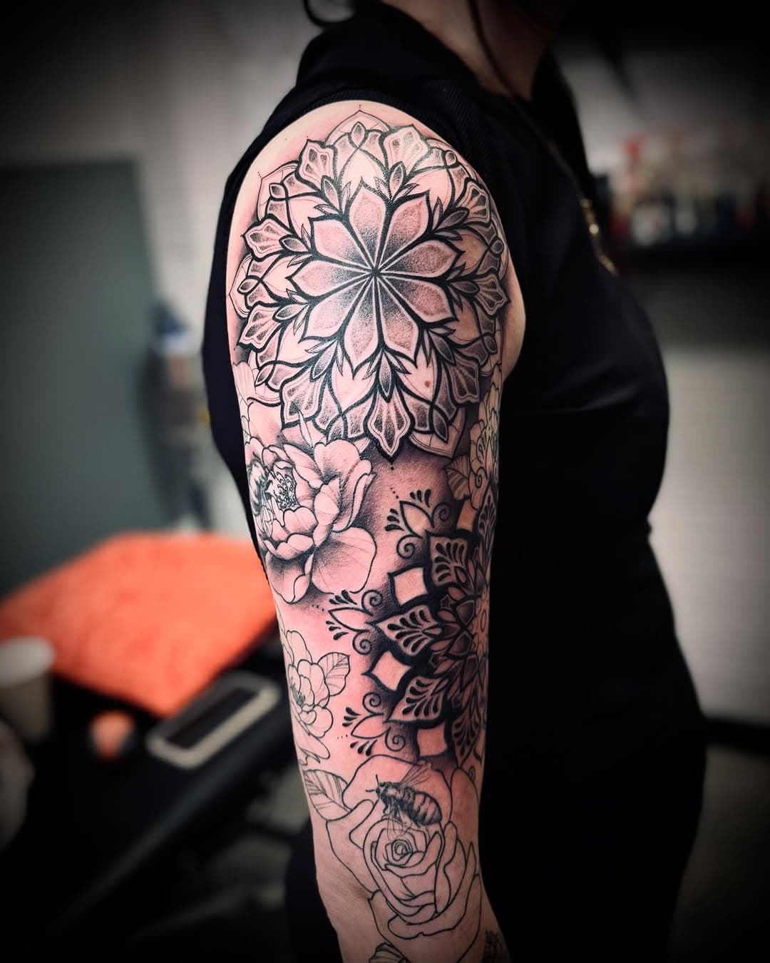 Another session today with the lovely @beckxxo97 - thanks again ❤️ booking February and March now if you’d like something like this, I’ll create a custom piece for you - please send an email to 📧 contact@hachitattoo.com.au to secure a booking
.
.
.
.
#tattoo #tattoostyle #mandala #mandalaart #freehandtattoo #tattoodo #inkspiration #floraltattoo #femininetattoo #inkedmag #tattoodesign #blackandgreytattoo #sleevetattoo #girlswithsleeves #btattooing #tatuagem #tattuaggio #inkedgirls #inkedup #perthartist #tattooartist #tattooideas #customtattoo #linework #fineline #beetattoo #hachitattooperth