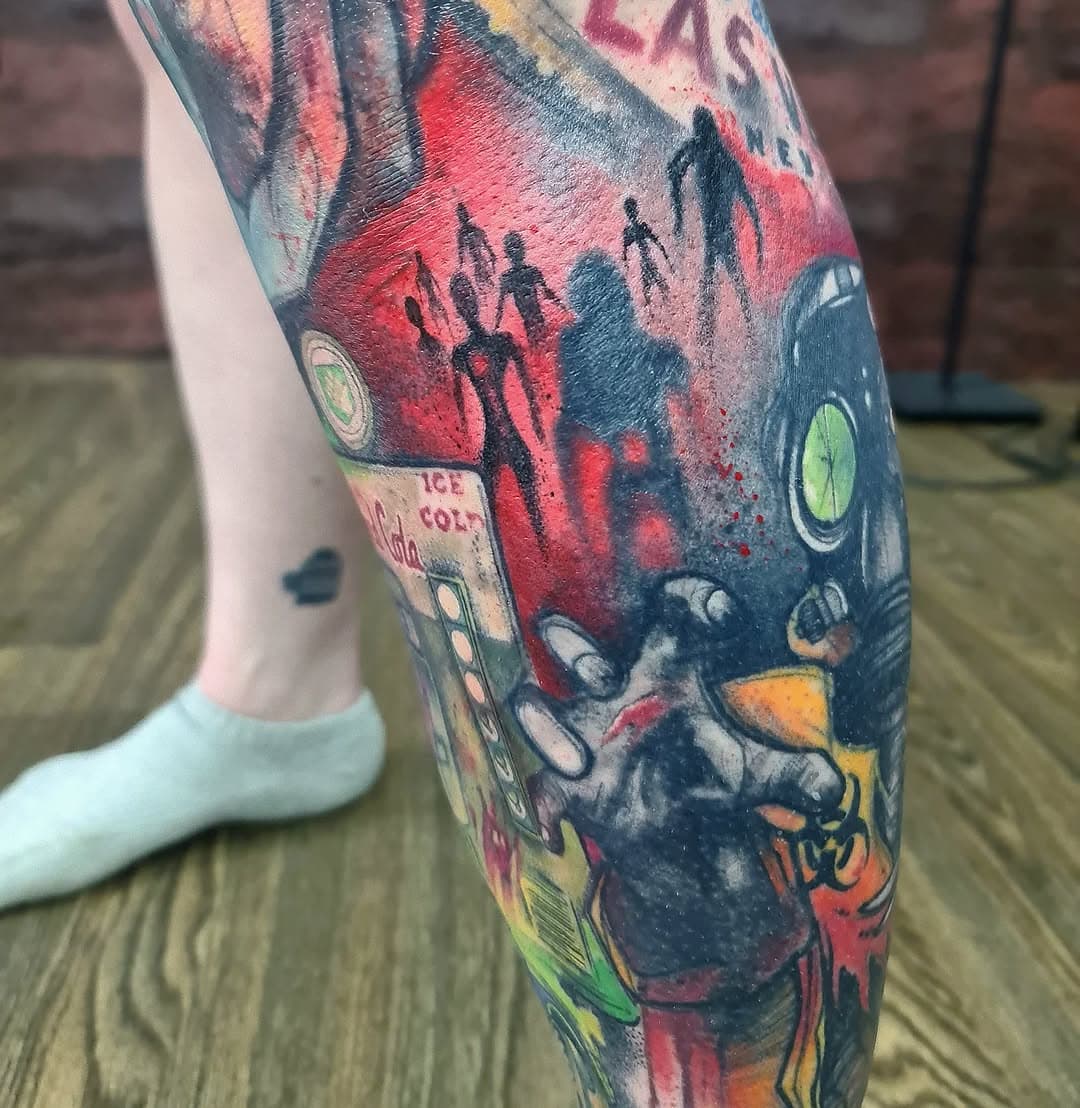 Added some zombie friends for Katie last year, zombie with the outstretched hand is years healed, maybe 6+ years 🤔 I'm not sure time has no concept for me haha