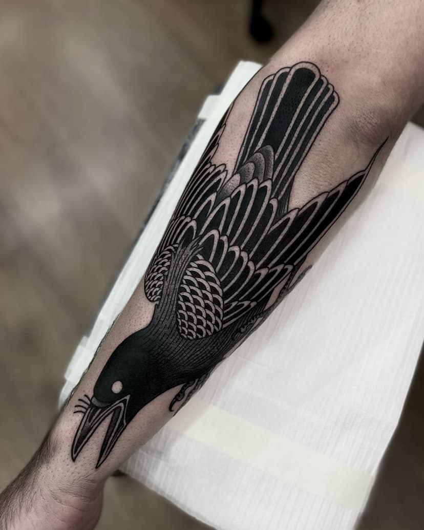 Corvo para o Bernardo 

Obrigado pela confiança 🙏

Agenda aberta para Curitiba! 
Orçamentos via e-mail: maxvorax@gmail.com 

@estudiovertebra 
@pepax.official 

#tattoo #cwbtattoo #tatuagem #tattoobrasil #blackwork #blacktattooart  #tattrx #skinartmag #blackworkbrasil #theartoftattoos #contemporarytattooing #tattoodo #whipshaded #pepax #pepaxcartridges #pepaxlance #lancecartridges #pepaxproteam