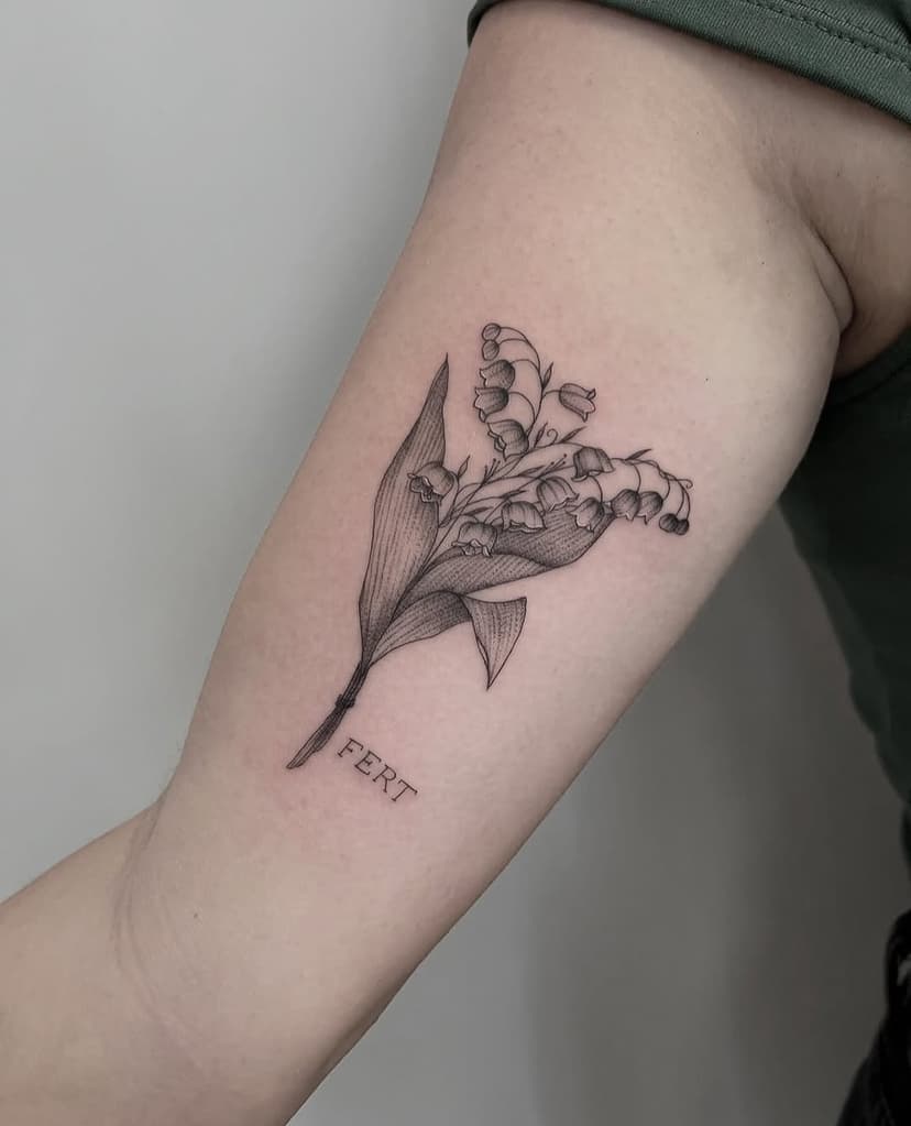 RESIDENT ARTIST @rebtattoos 🌿
Some beautiful fineline florals for Rebecca’s client: memorial pieces, fun tattoos, large or small - all your tattoos are important to us 🤍

📆 Now booking FEB+MARCH 2025
📆 Rebecca’s working days are WED-SAT

Please enquire using the dedicated form on the website, select ‘REBECCA’ as your preferred artist.

✨ www.atelierfour.uk/enquire