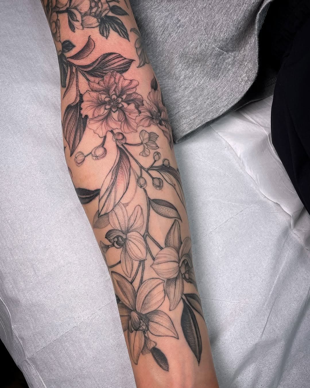 Native flowers from Natalie’s home, to complete her sleeve. 
Thanks very much!

Bookings & Enquiries: wolfgangtattooer@gmail.com 

London: @leatherlanetattoo
Hastings: @twosnakestattoo

#tattoo #tattoos #flowers #floral #fineline #finelinetattoos #floraltattoos #flower #botanical #botanicaltattoo #wolfgang #london #leatherlanetattoo #leatherlane #uk #hastings #twosnakestattoo #eastsussex