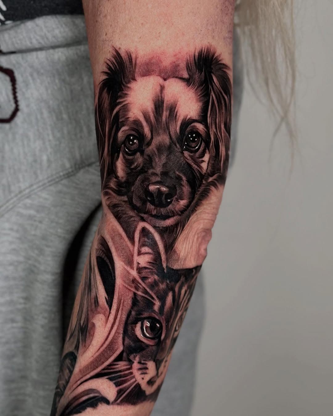 Here’s another full sleeve I’m working on. My client Donna is getting a full sleeve with all her Pets and we are slowly making some progress.  Can’t wait to show you guys the finished product. 

For bookings call/text: (626)603-9188
Or simply check out the Grey Theory Studio website in my bio. All inquiries are handled by the Studio manager. 

#greytheorystudio #adrianlazaro #tattoos #sleevetattoo #blackandgraytattoo #realistictattoo #dogtattoo #pettattoo #inked #blackandgreytattoo #inkspiration #freshink #tattooideas #tattoo #pasadenatattooshop #pasadenatattoostudio #pasadenatattooartist #latattooartist #explorepage #explore #tattooart #dogs #pets #cattattoo #instatattoo #tatuajes #tattoosforwomen #cooltattoos #familytattoo #armtattoos