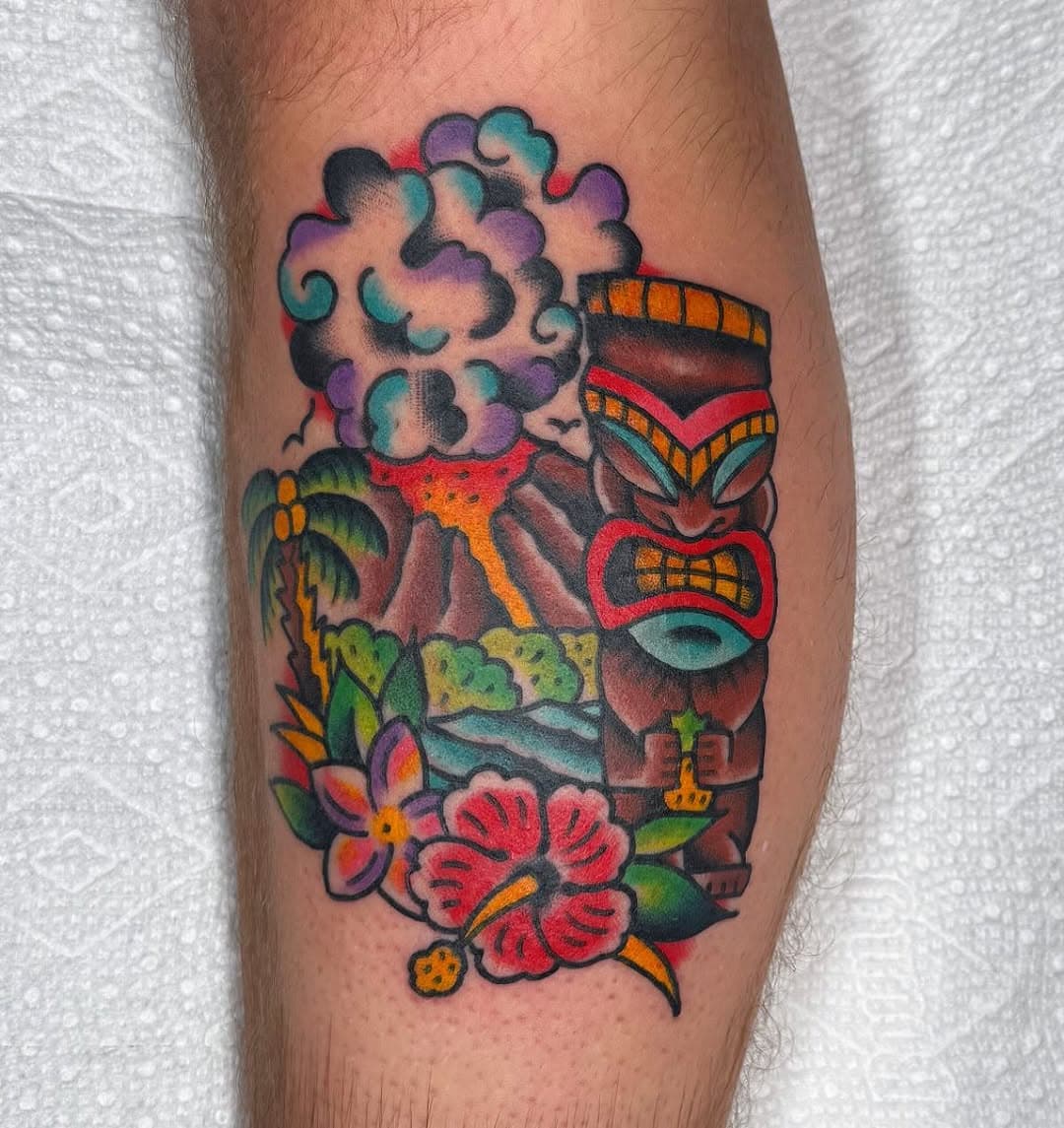 🗿🏝️ #northerntidetattoo #midwestaloha#depere #wisconsin #wisconsintattoo#depereriverwalk #definitelydepere#fantasiaartsupply