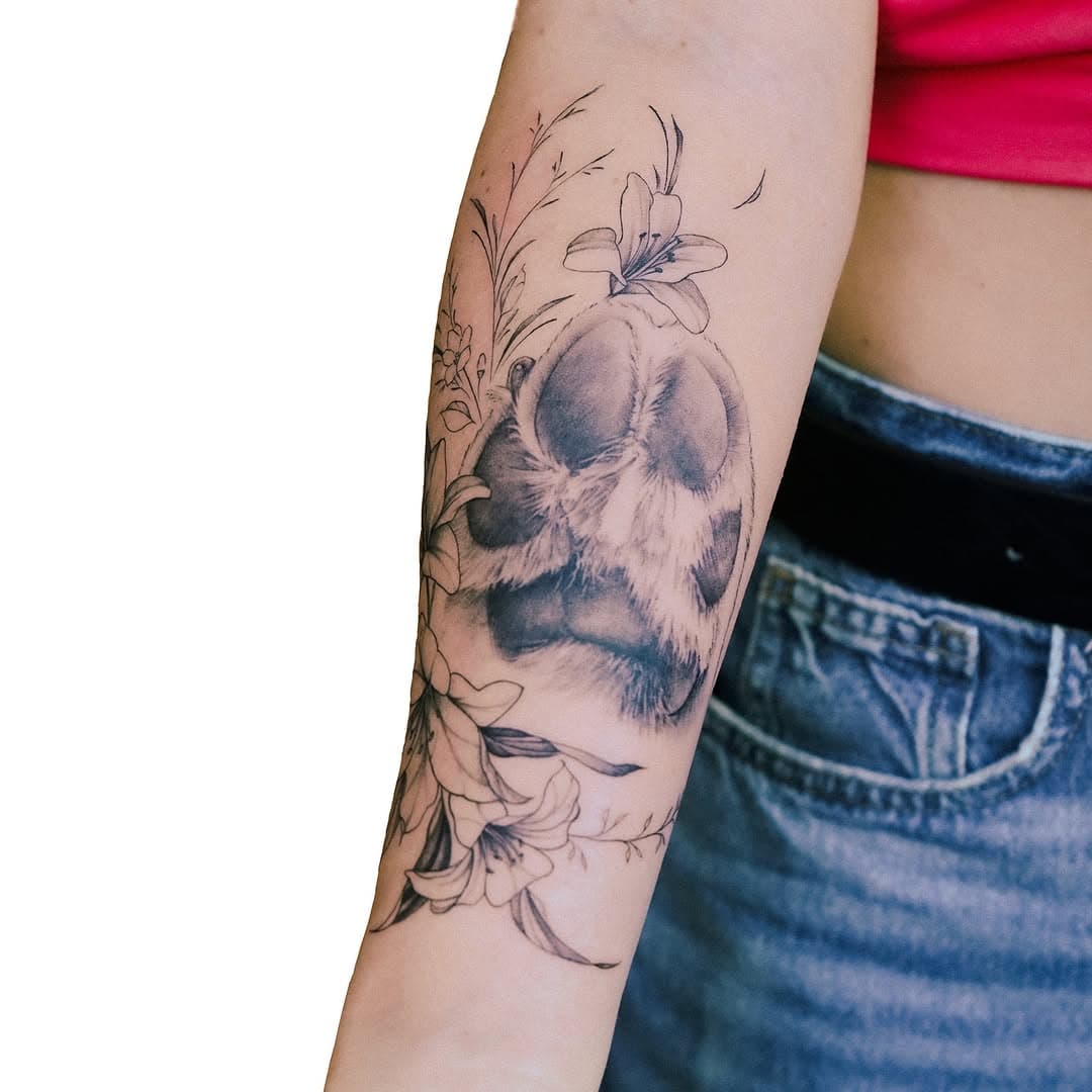 Thank you so much, Robin!! 
.
.
.
.
.
#tattoo #ink #inked #fineline #finelinetattoo #blkttt #tttism #inkspiration #tattooideas #tattoodo #newyorktattoo #radtattoos #tattooinspiration #inkspiring #nyc #seattle #seattletattooartist #seattlefinelinetattoo #seattlefineline #TATTOODO #radtattoos #pawtattoo #dogpaws