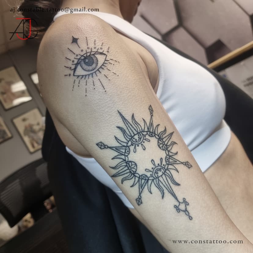 Some additions for @theofficialemey. Sun and moon done around 2 weeks ago. Many thanks again Emëy 😊🙏🌼☀️🌙
Please message with any enquiries or fill in the enquiry form here: https://form.jotform.com/233612929425358
.
.
.
#cardifftattoos #welshtattooartists #shroomtattoo #welshtattoos #welshtattooartists #suntattoo #moontattoo #finelinetattoo #braintattoo