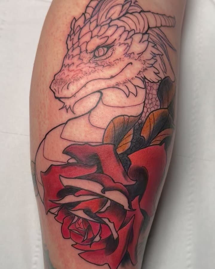 🐉”RoseDragoness”🌹WIP

•Start this Big leg piece today!! Can’t wait to finish!!

#tattooist #tattoo #dragon #dragontattoo #instapic #photography #jujutsukaisen #inkmaster #inked #tattooideas #animestyle #animetattoo #mangaart #mangadrawing #sakuna #igers #picoftheday #smile #photograph #uktattooartists #besttattoos #tag #bournemouth #bournemothink #bournemouthtattoo #colortattoo #tattoosleeve #walkintattoo #instagram #instagood #photography #photography