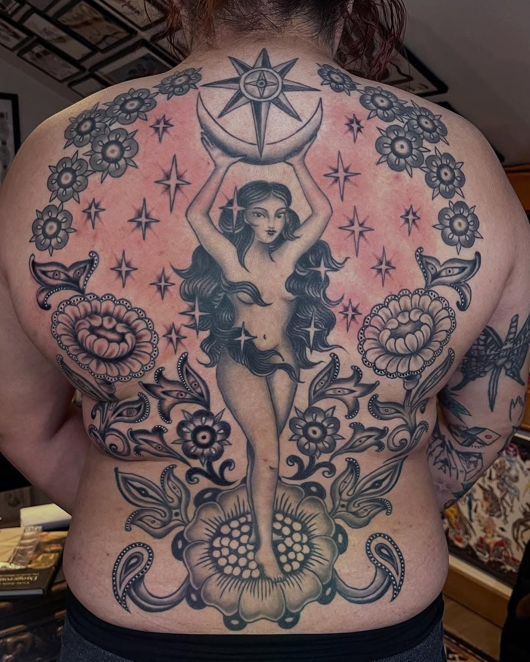 We did it! Finished backpiece for Selina, this was my first back piece finished at @blackrabbittattoolangley ✨She visited me for a consultation, with a loose idea of having a Goddess, in connection with nature and Cosmos. We came up with her ✨

5 sessions, 14hours. 

Thank for your trust, commitment and perseverance ❤️

Do you want to start new tattoos? Please email me to renavignati@gmail.com with your ideas! Big or small I do it all 💫

Thank you!