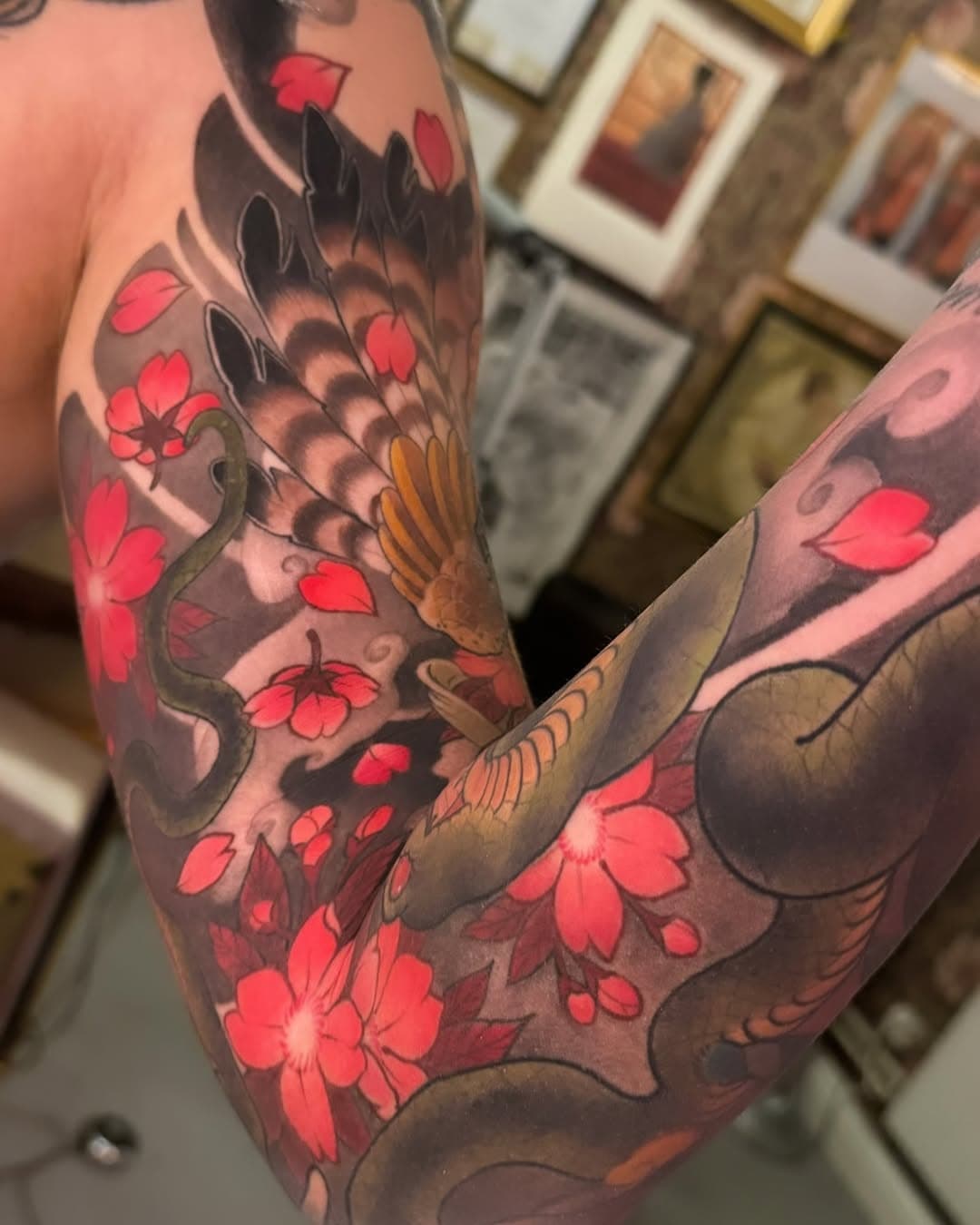 Healed arm from last year on a favorite client 🥳
#tattoo#tatuering#imperialtattoo#neojapanese#japanesetattoo#stockholmtattoo#stockholmtatuering