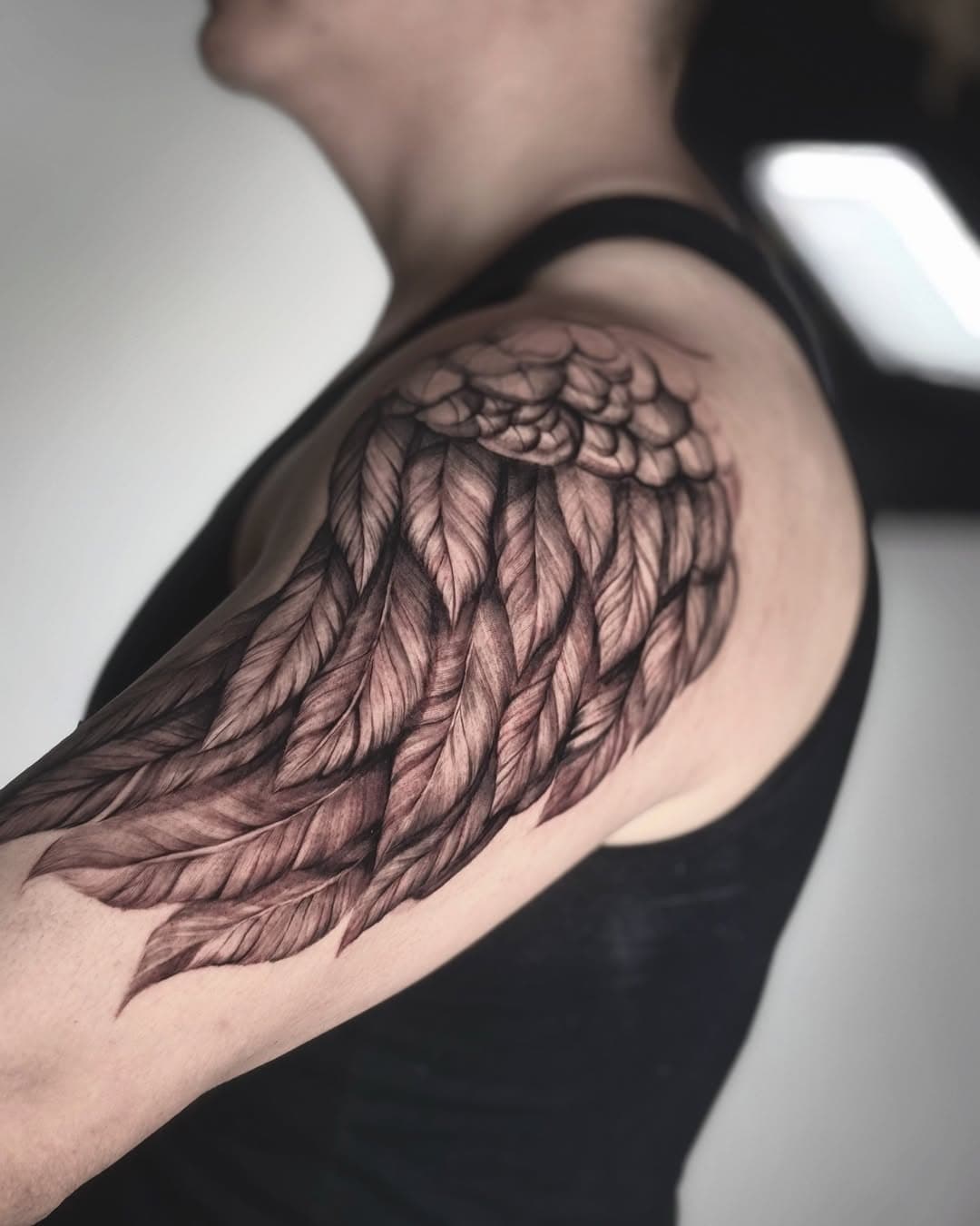 Icaro.

Realizado con cartuchos @exico.latam @exico.official y @bishoprotary en @inkedsoul_tatts 

#blackwork #blackandgraytattoo #wingtattoo #wingstattoo #wings #fineline #finelinetsttoo #merida #yucatan México