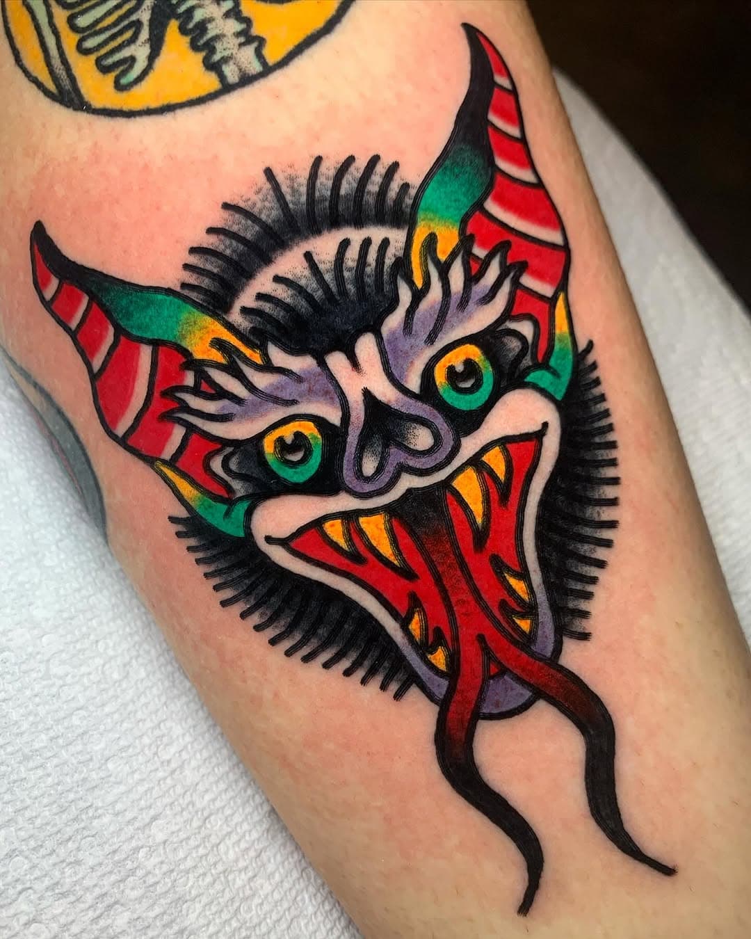 🦇
.
.
.
.
.
.
.
#battattoo #battattoos #bathead #salem #salemma #salemmass #townofsalem #danvers #danversma #bostontattoo #bostontattooartist #traditionalartists #radtradtattoo #classictattooing #brightandboldtattoo #colortraditional #boldtraditional