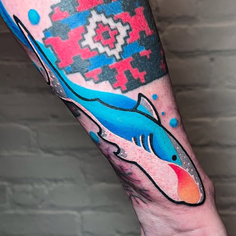 Whale shark swimming through 
3 year healed tattoos ✨🦈✨
.
.
@inkcentretattoo 
.
.
#sharktattoo #whaleshark #abstracttattoo #colortattoo #nyctattoo